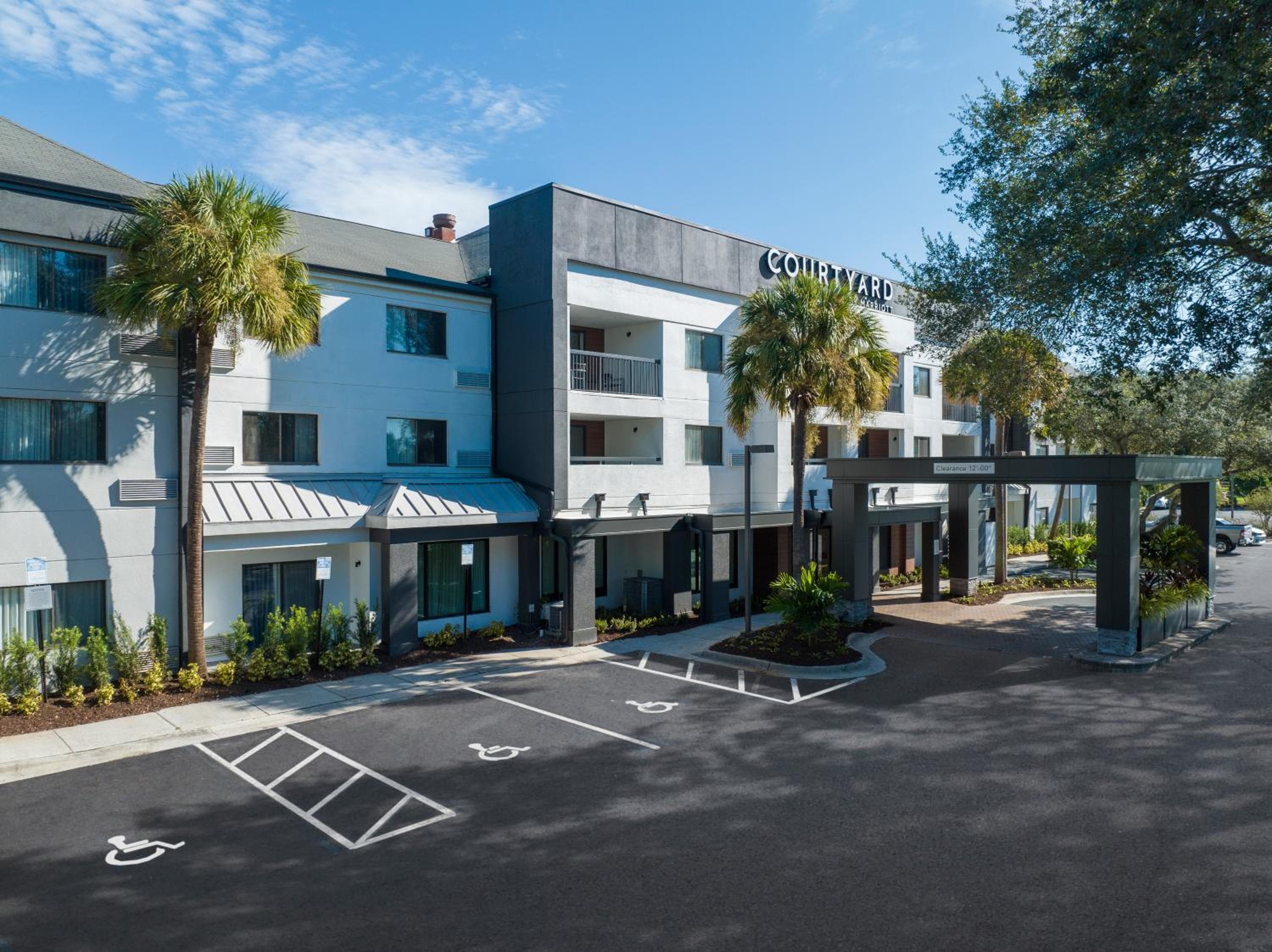 Courtyard Tampa Norte/I-75 Fletcher — 5