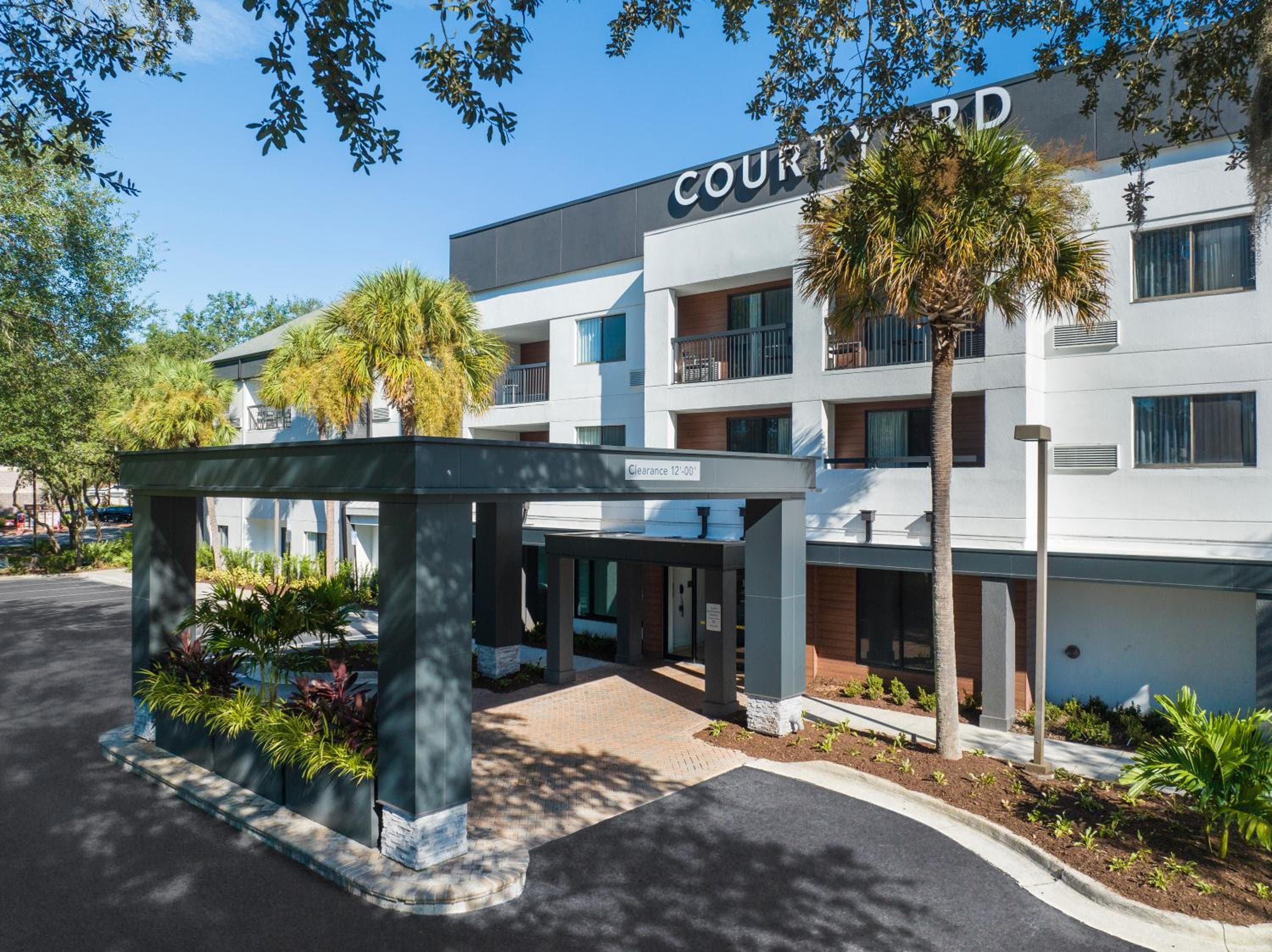 Courtyard Tampa Norte/I-75 Fletcher — 4