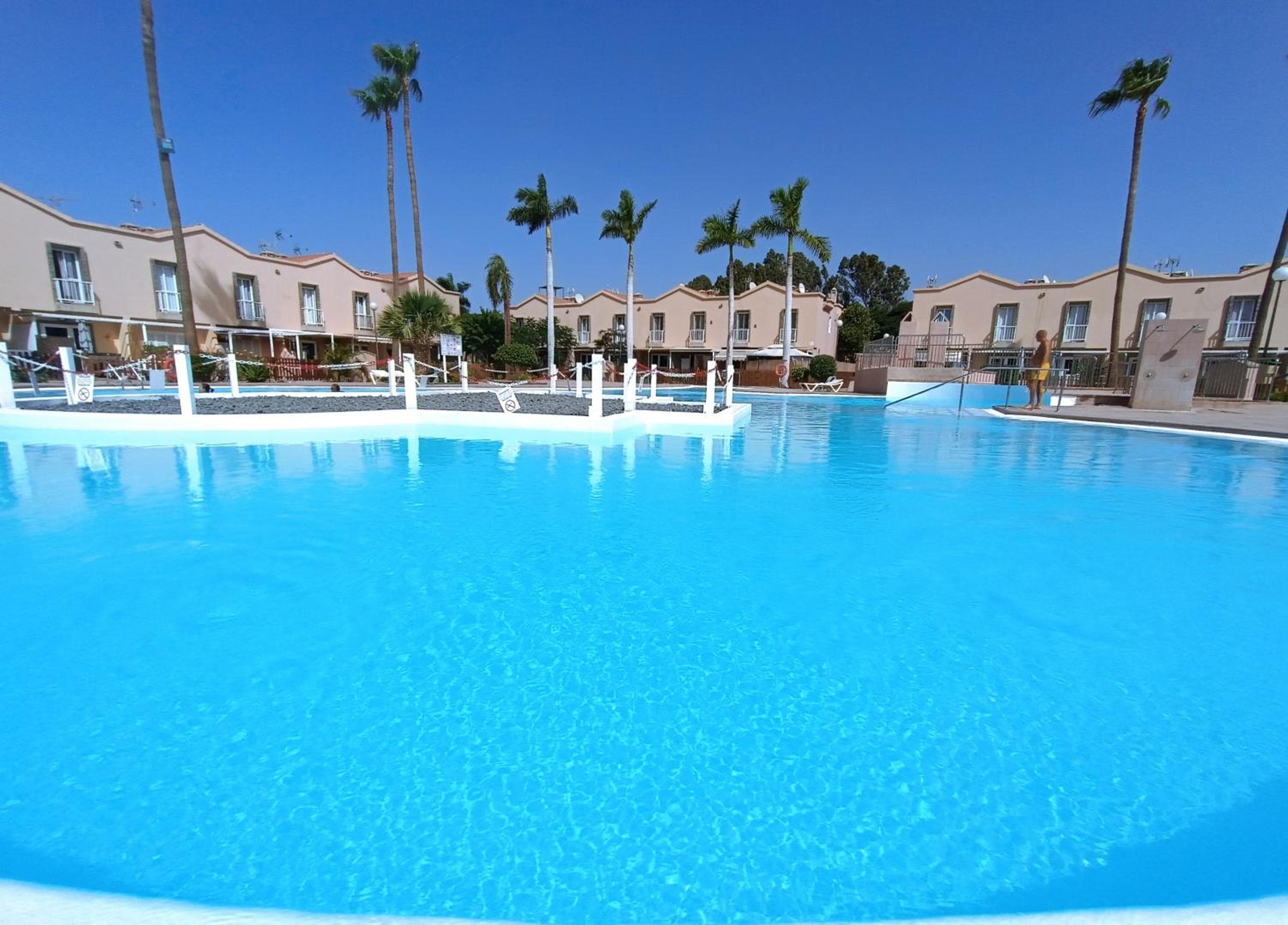 Green Oasis Maspalomas garden 11 — 1