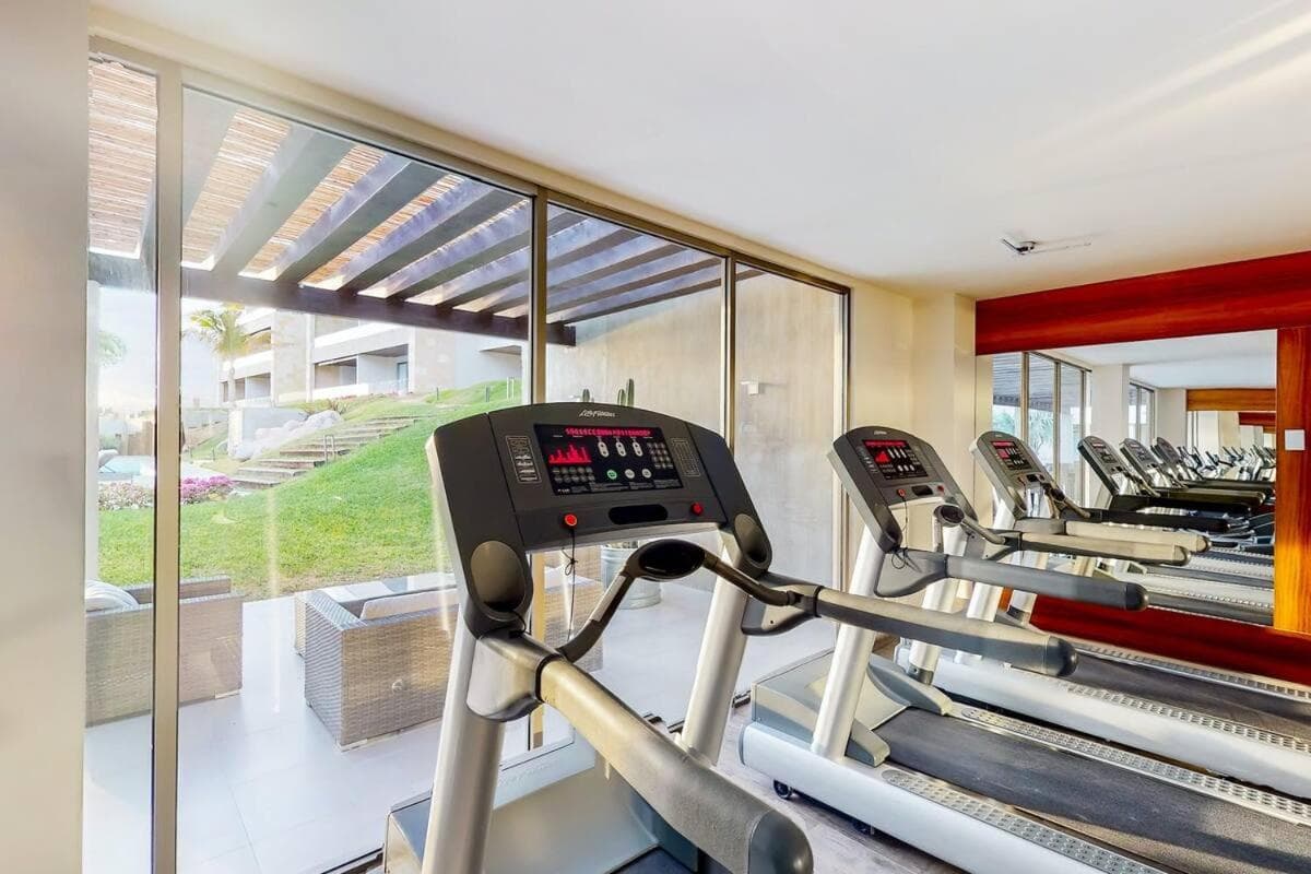 Precioso estudio con balcón, gran ubicación en Cabo San Lucas - Estacionamiento gratis — 15