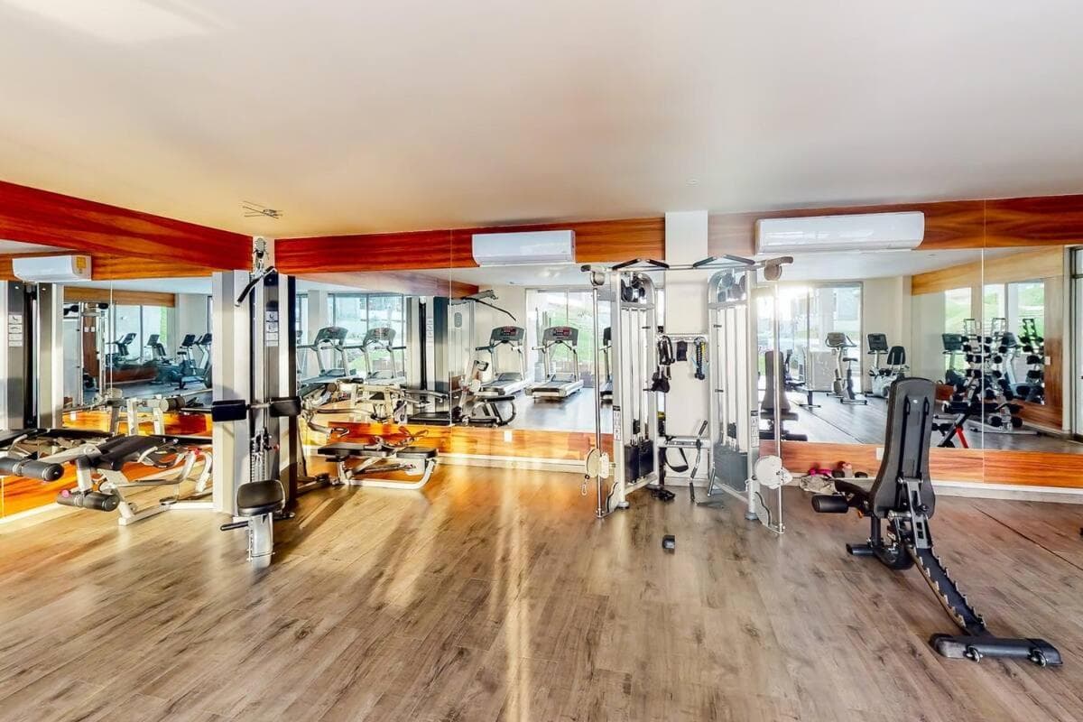 Precioso estudio con balcón, gran ubicación en Cabo San Lucas - Estacionamiento gratis — 14