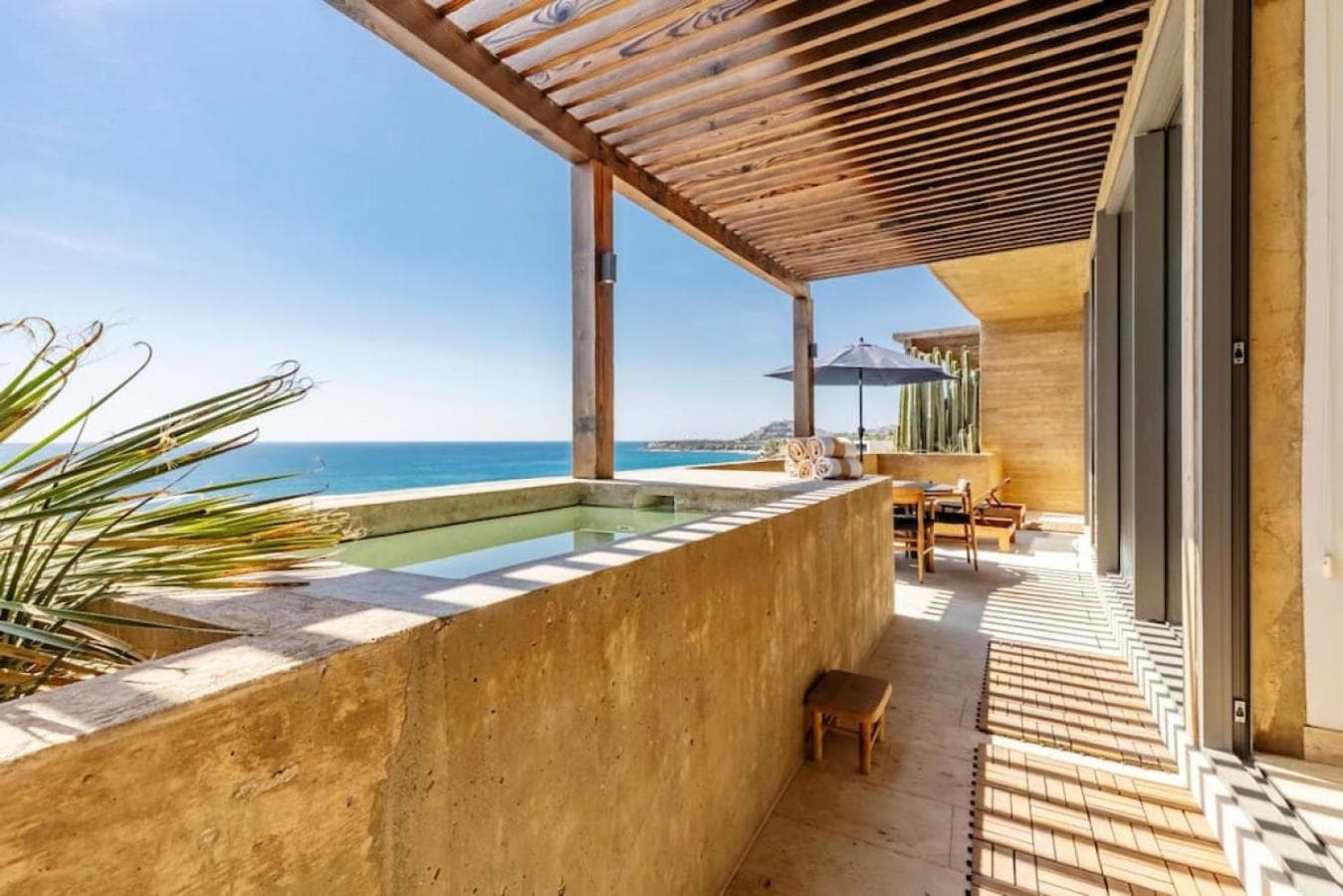 Panoramic Ocean View Hot Tub — 4