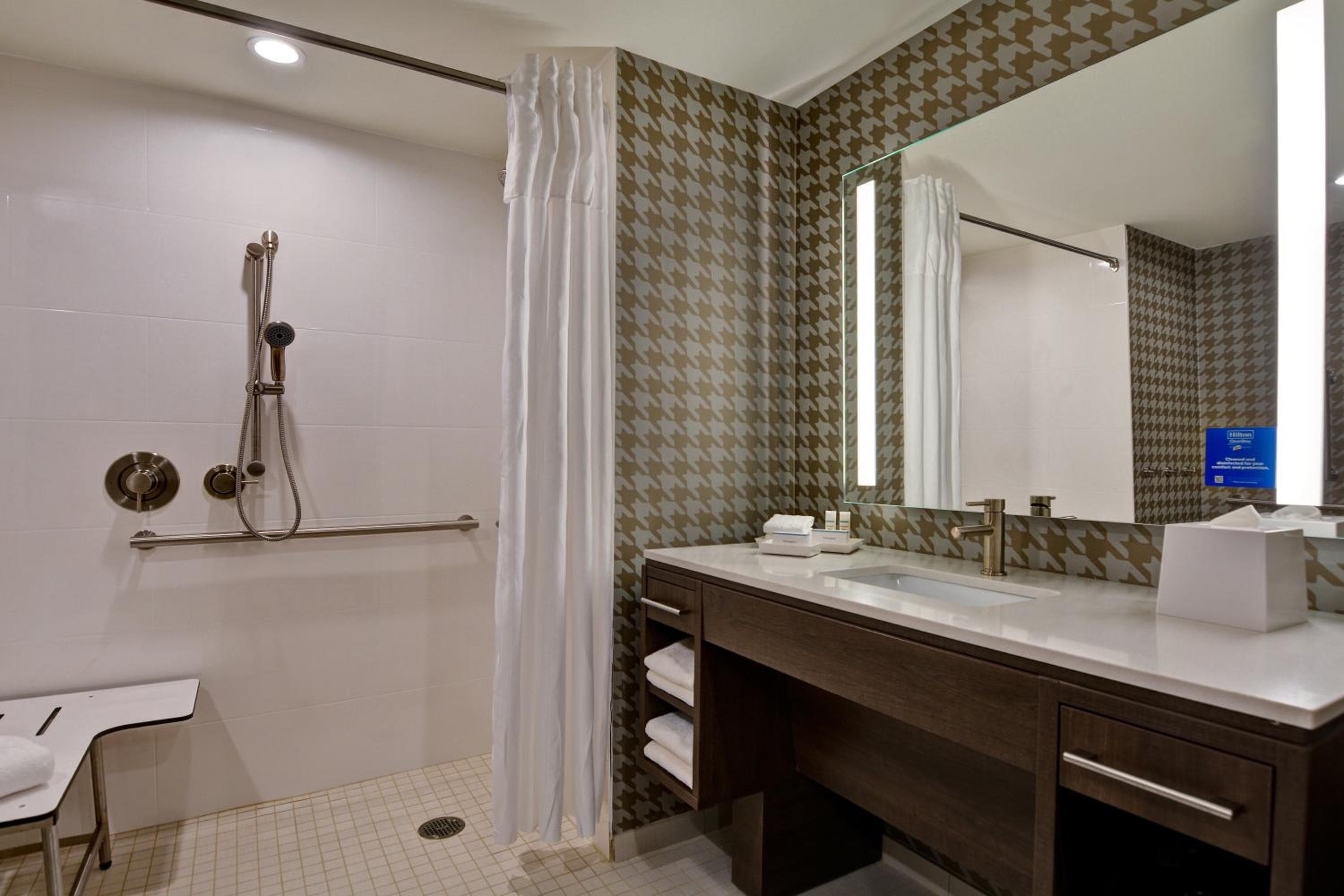 Home2 Suites By Hilton Orlando Flamingo Crossings, FL — 12