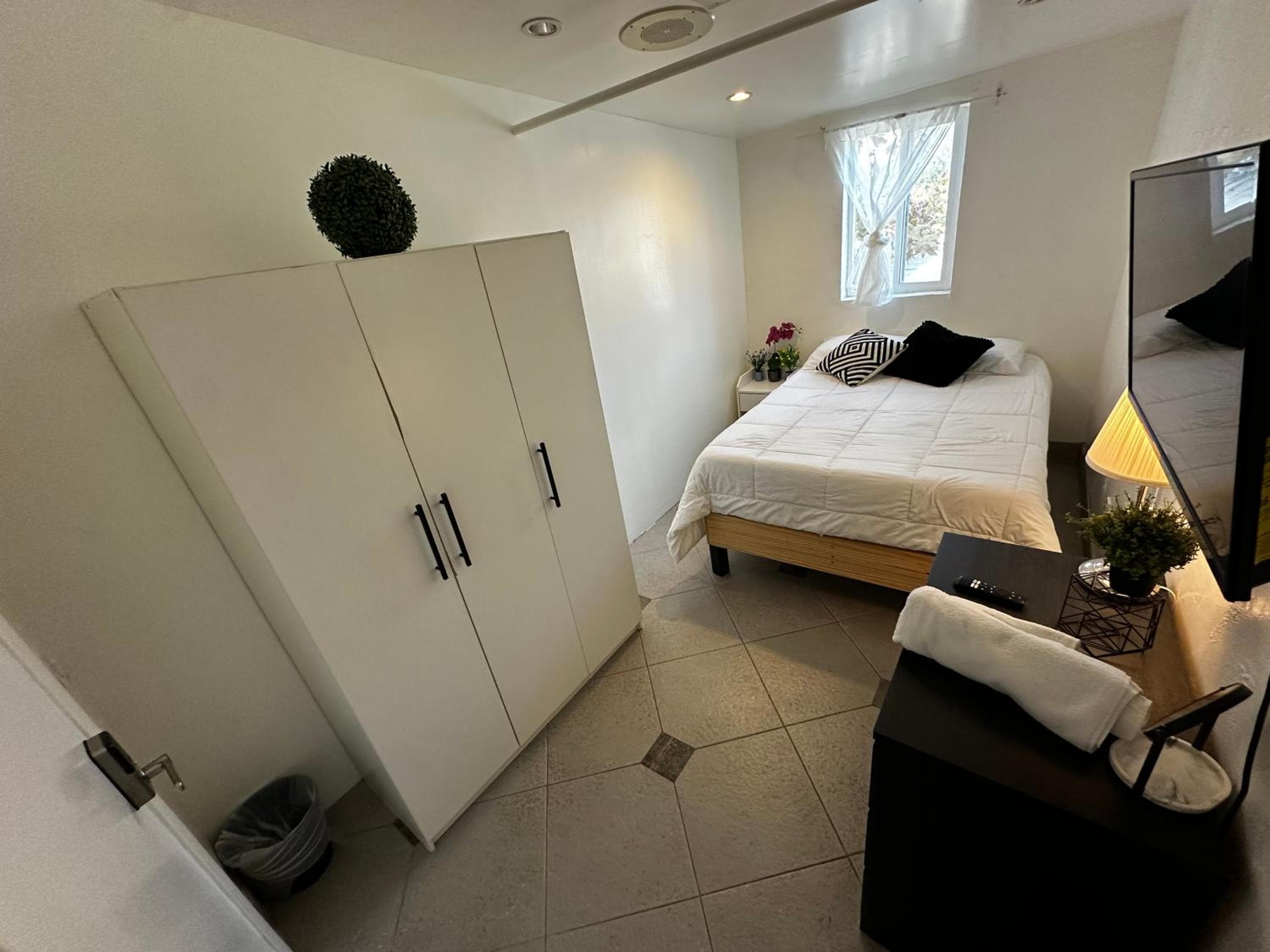 Culver City Hostel — 5
