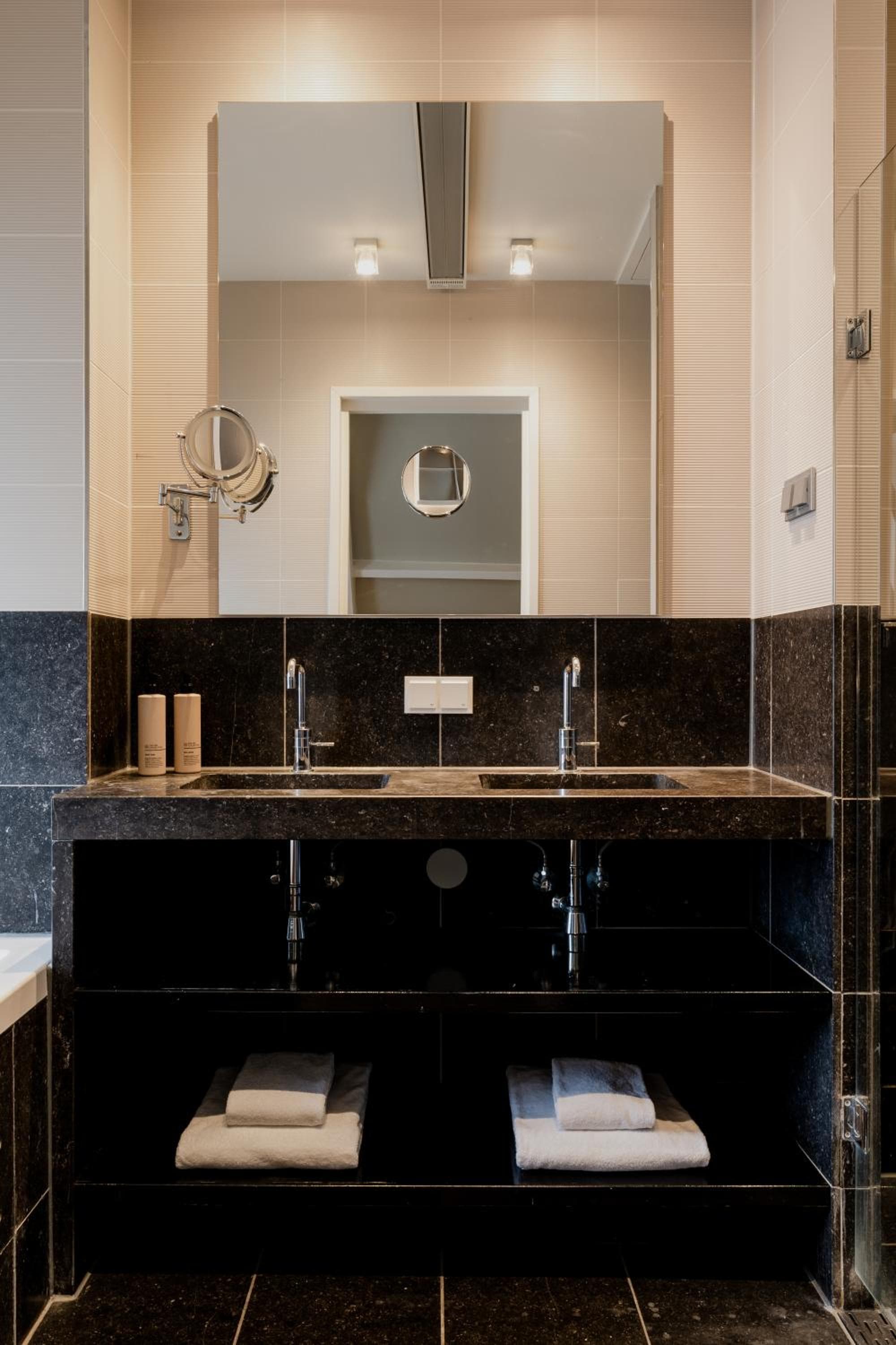 Hotel Roemer Amsterdam — 2