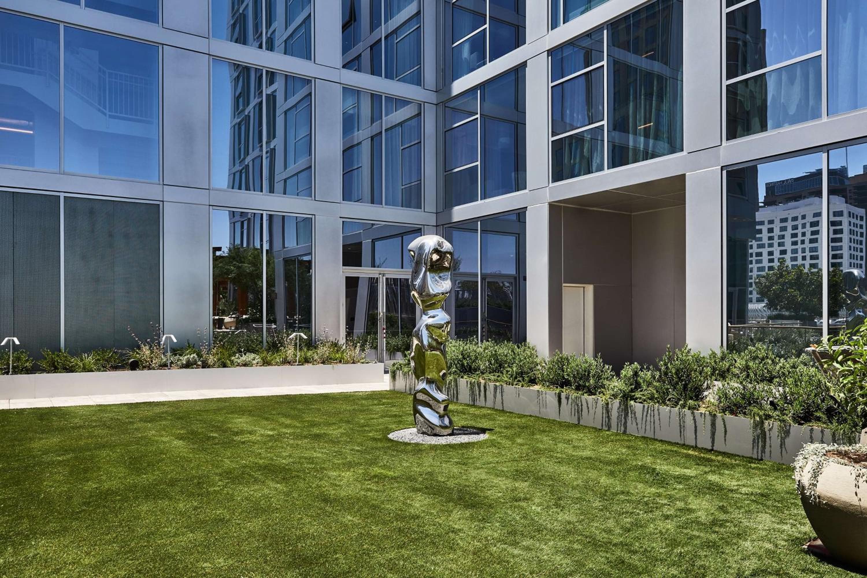 Conrad Los Angeles — 9