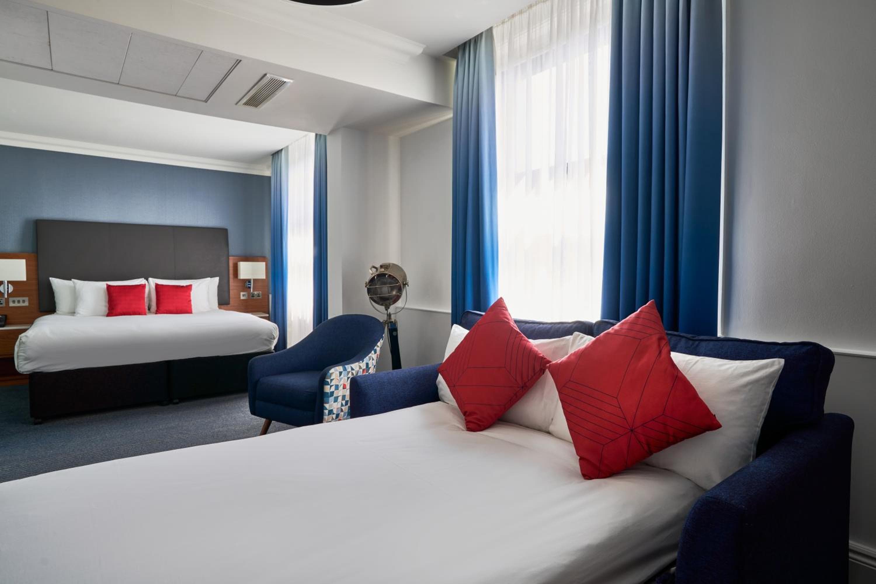 The Cumberland, London — 6