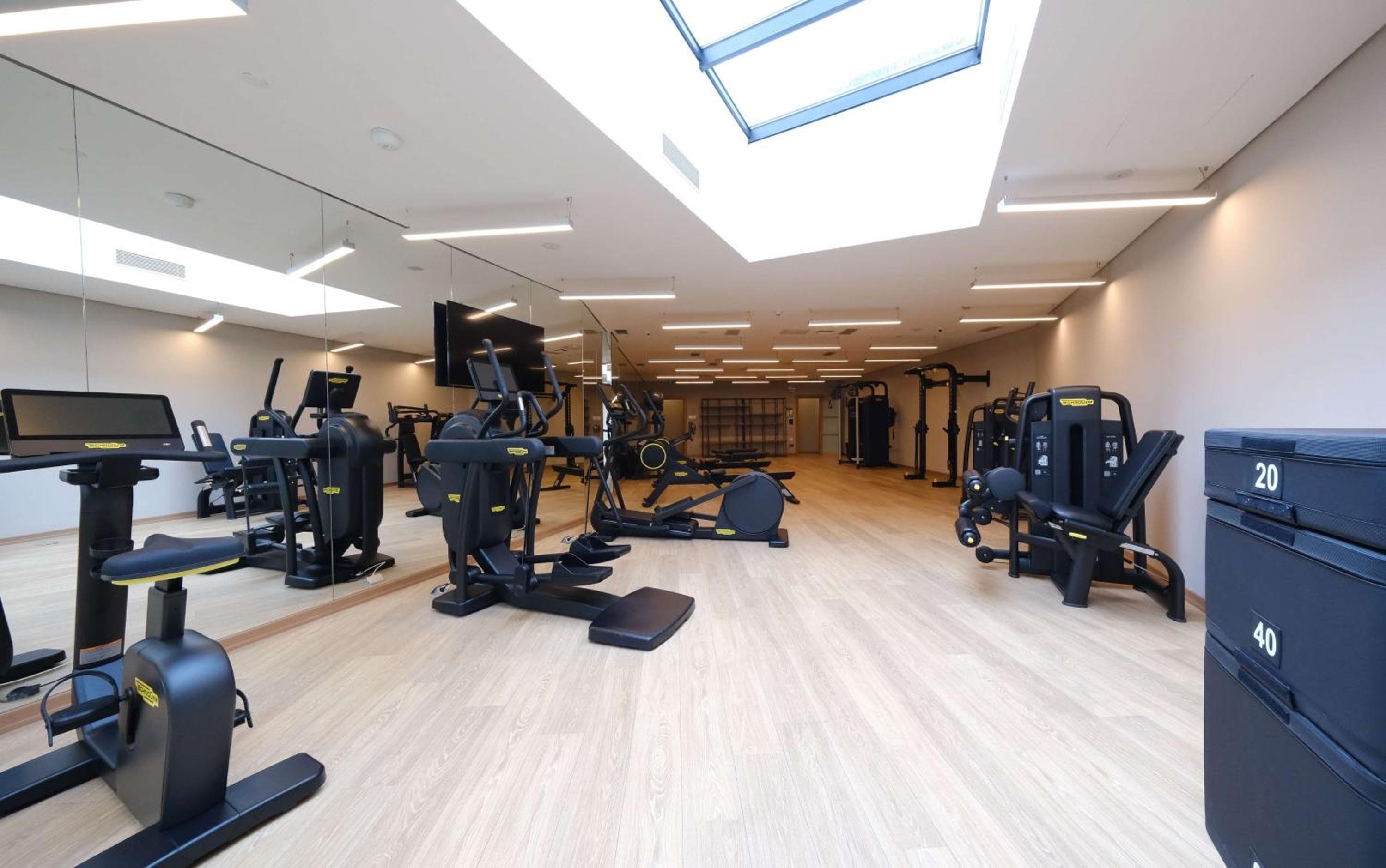DoubleTree by Hilton Estambul Esentepe — 16