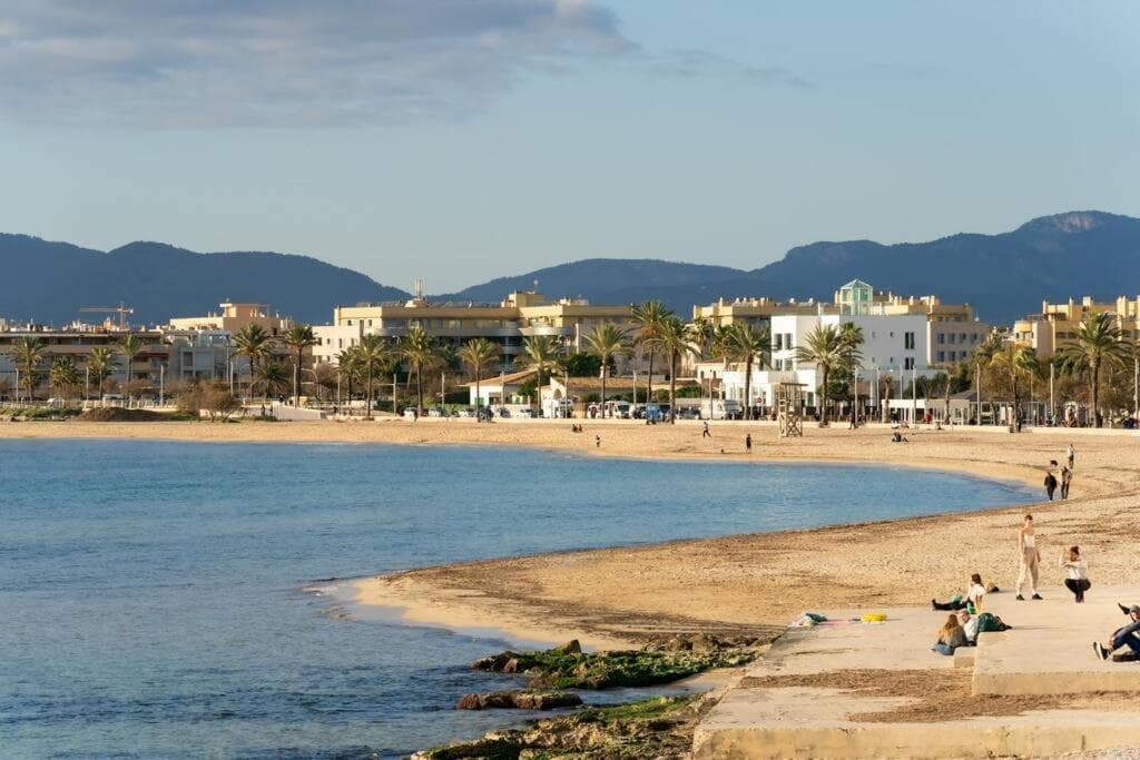 Las Rocas Beach-Ciutat Jardi Playa — 7
