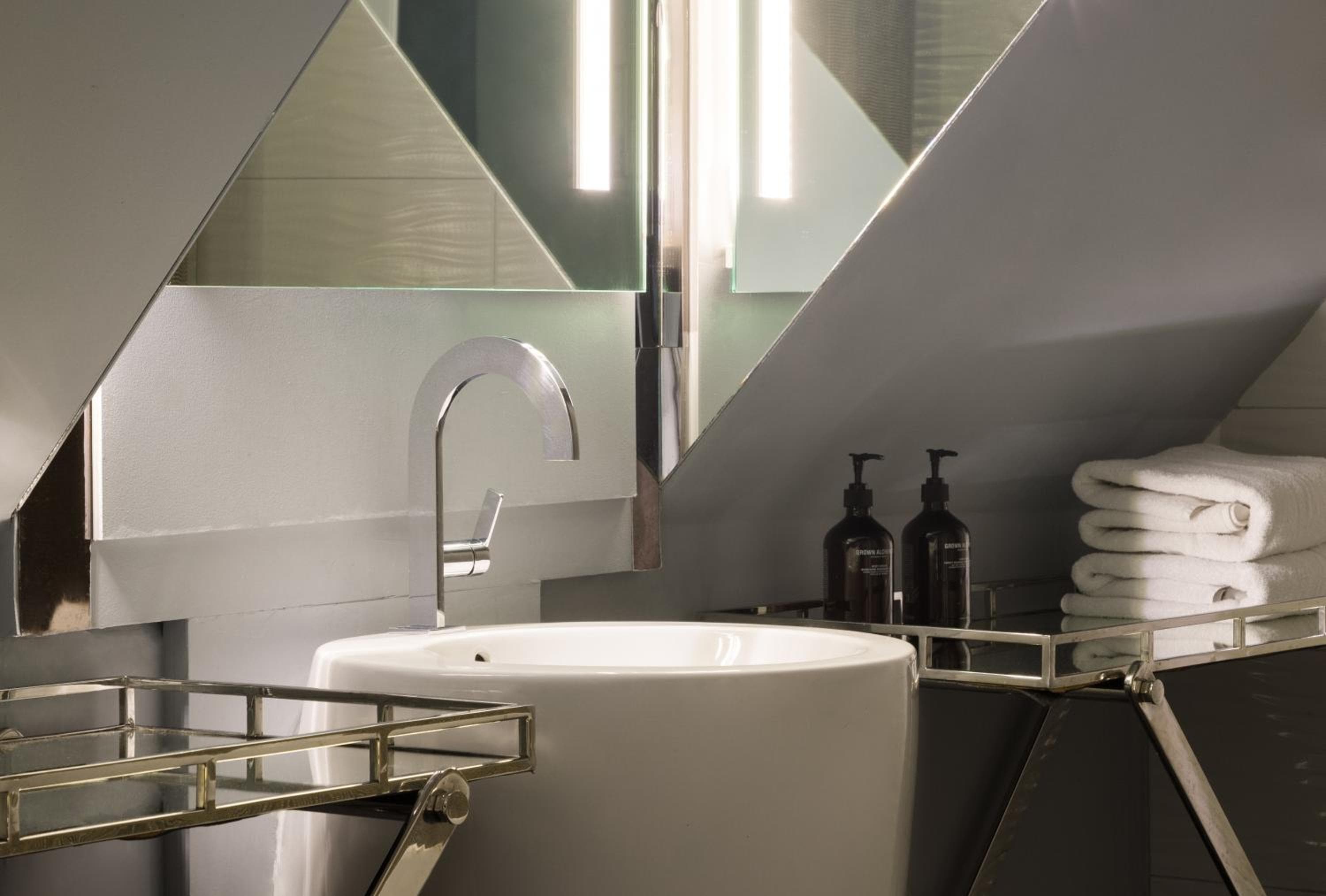 Neues Hotel Republique - Ex Albert's Hotel — 22