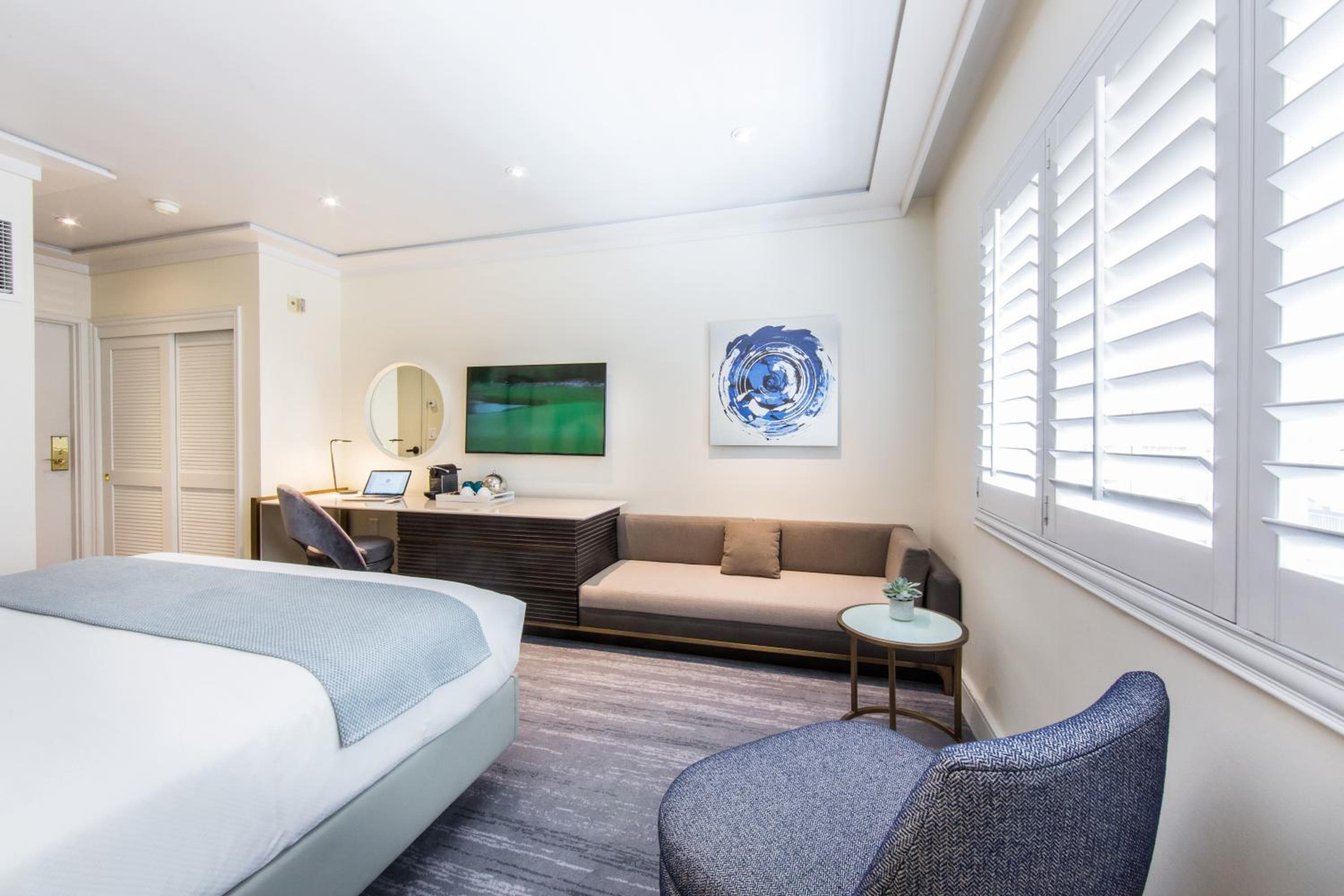 Mosaic Hotel Beverly Hills — 8