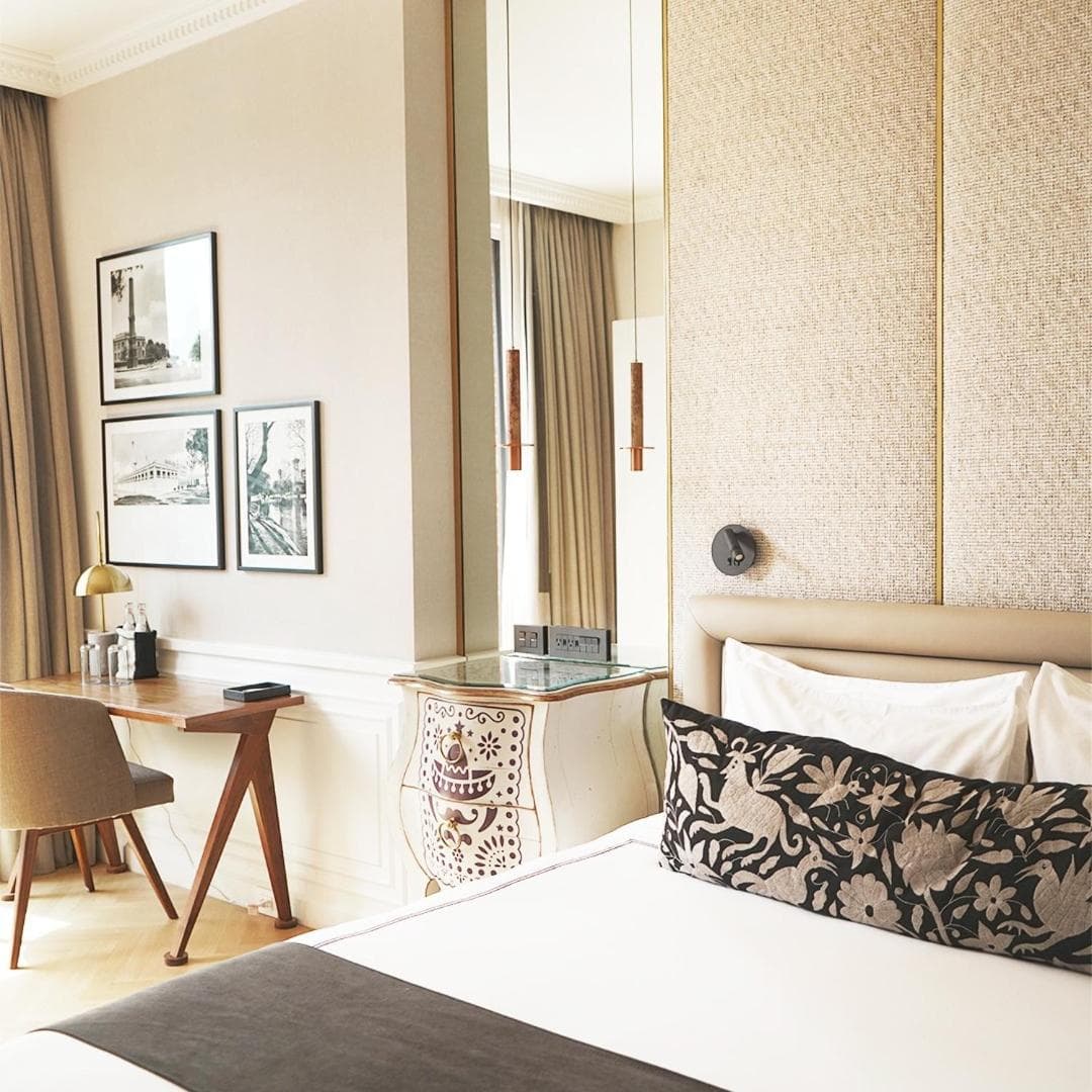 The Alest Hotel — 9