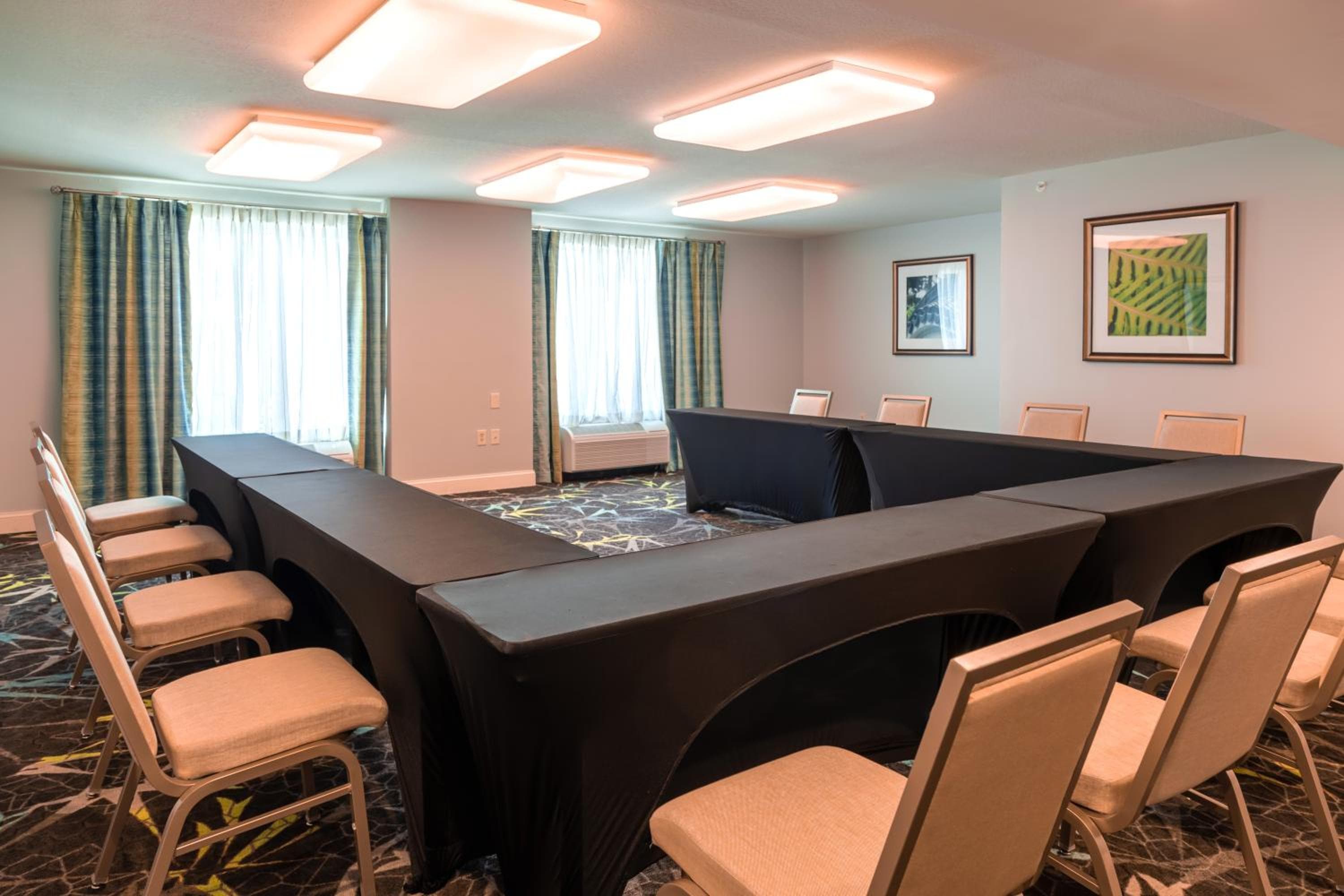 Hilton Garden Inn Orlando East - Zona UCF — 11