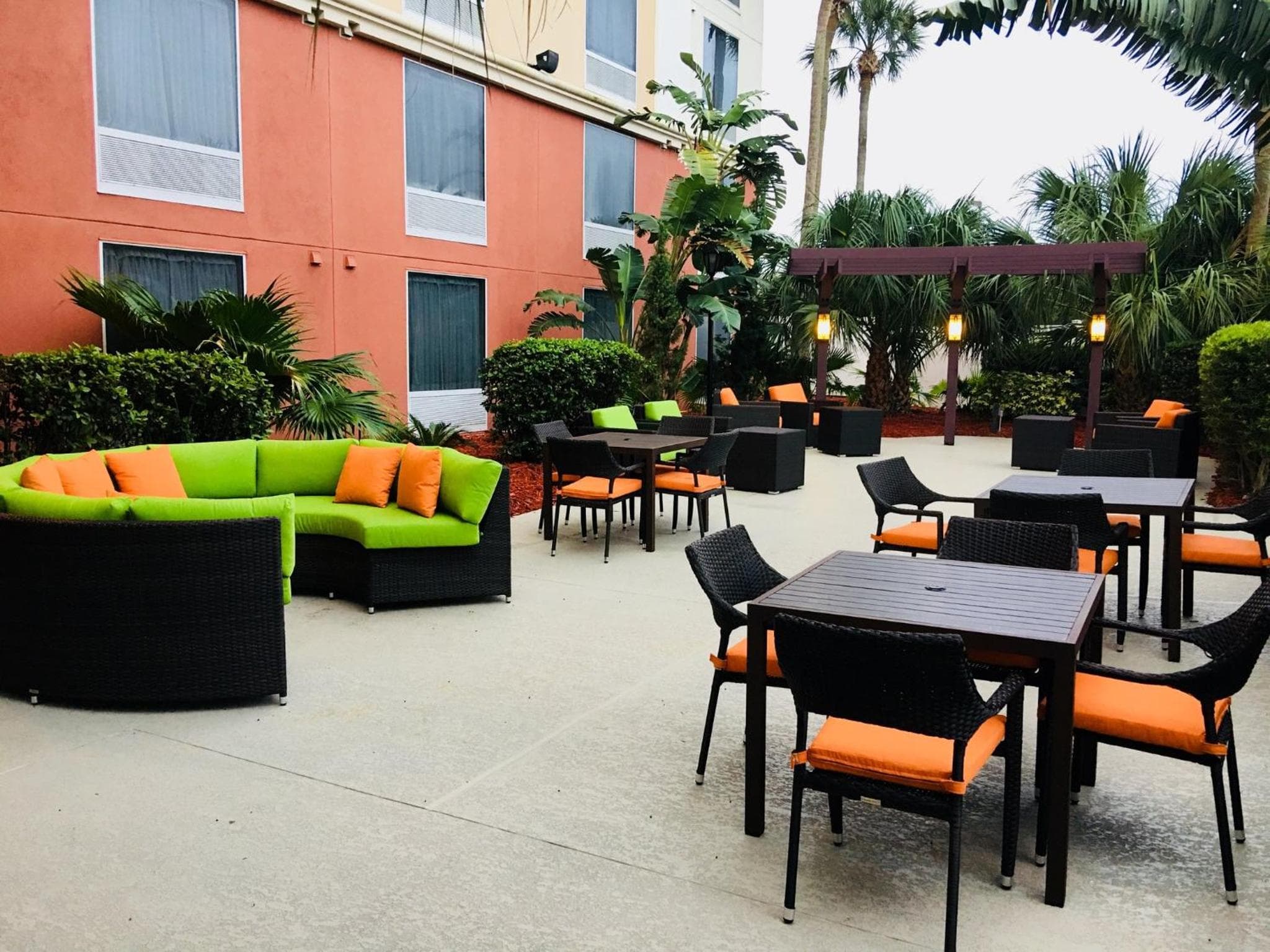Holiday Inn & Suites di fronte all'Universal Orlando, un hotel IHG — 30