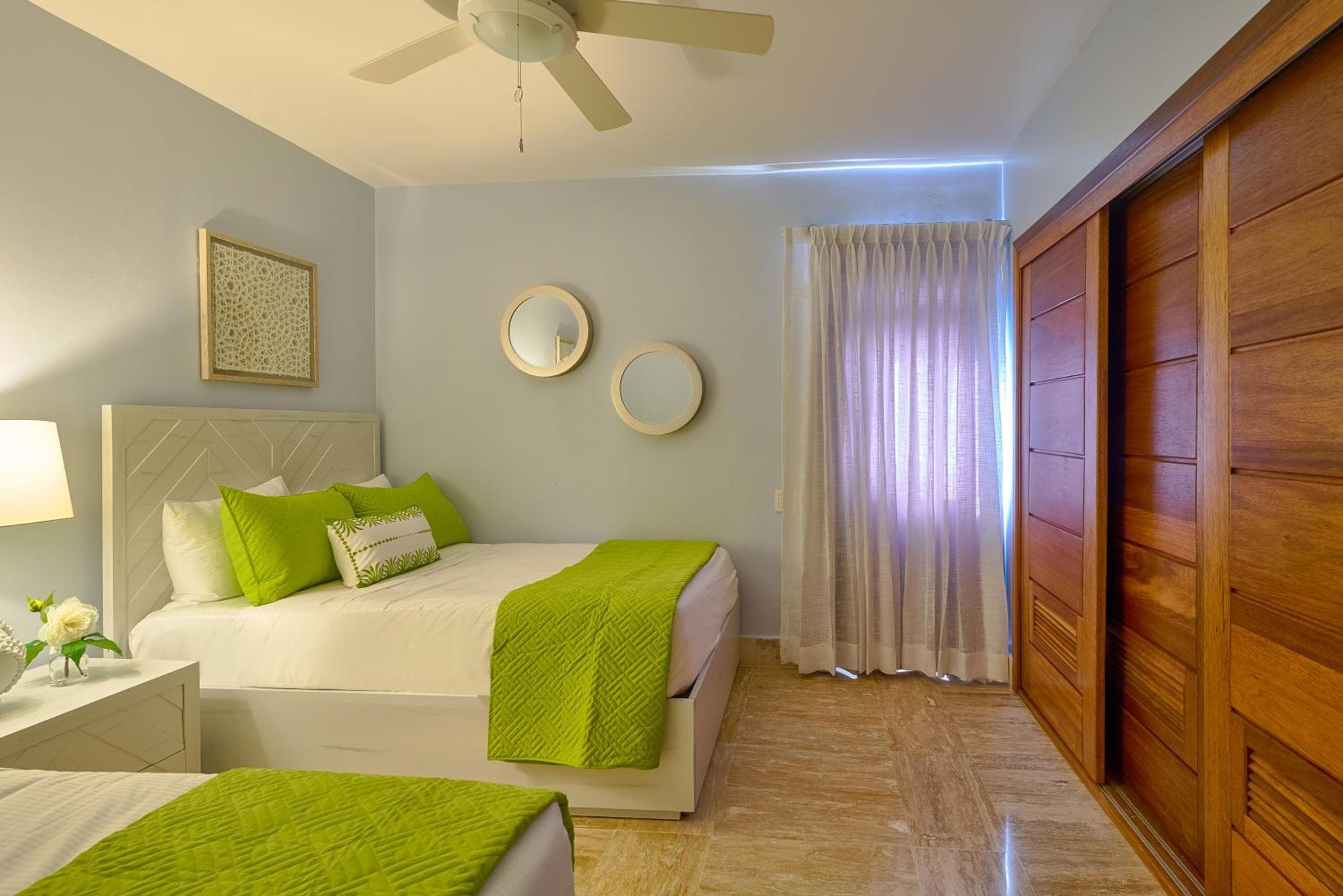 Costa Atlantica Punta Cana - Beach Vacation Condos — 27