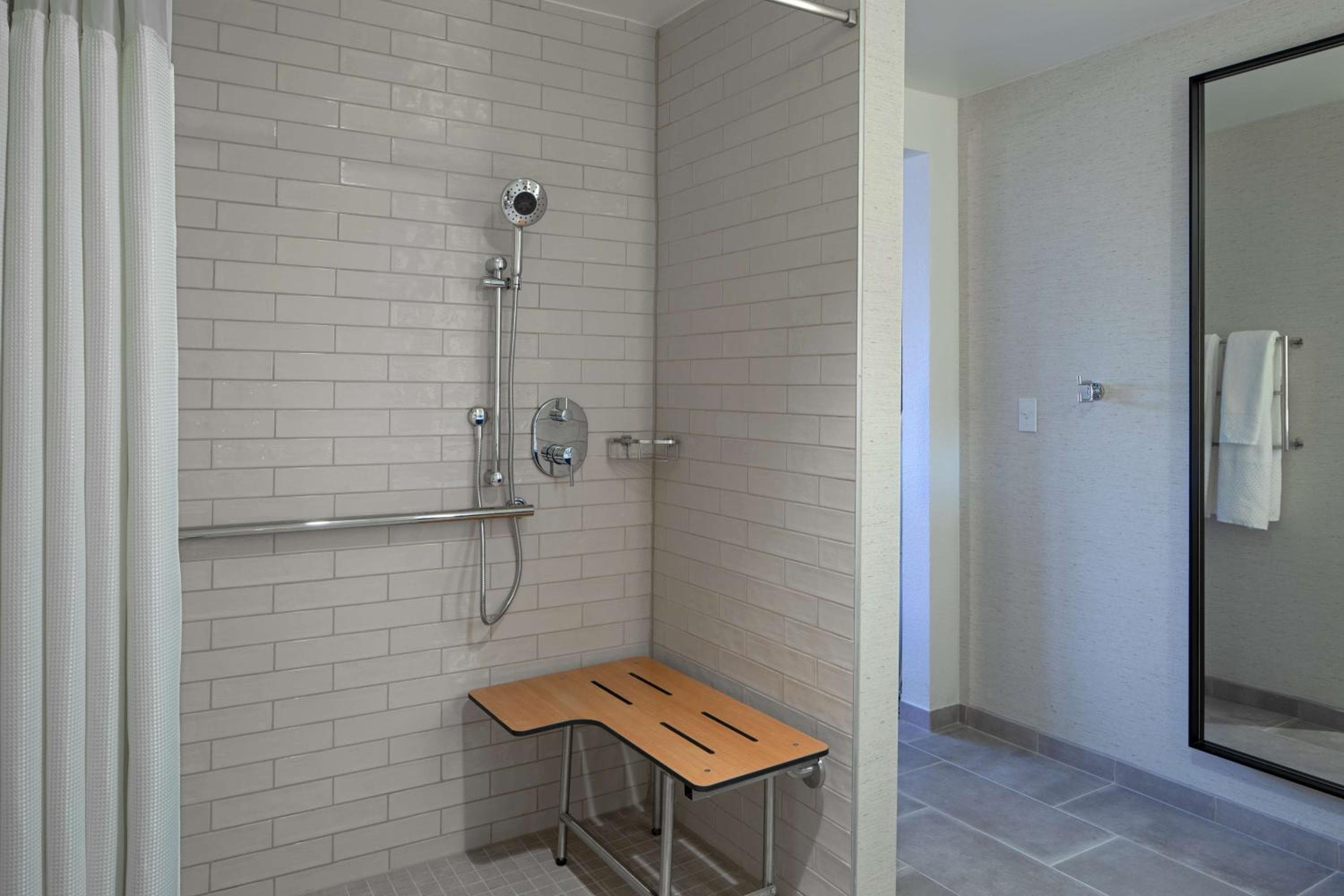 DoubleTree Suites by Hilton Orlando at Disney Springs — 20
