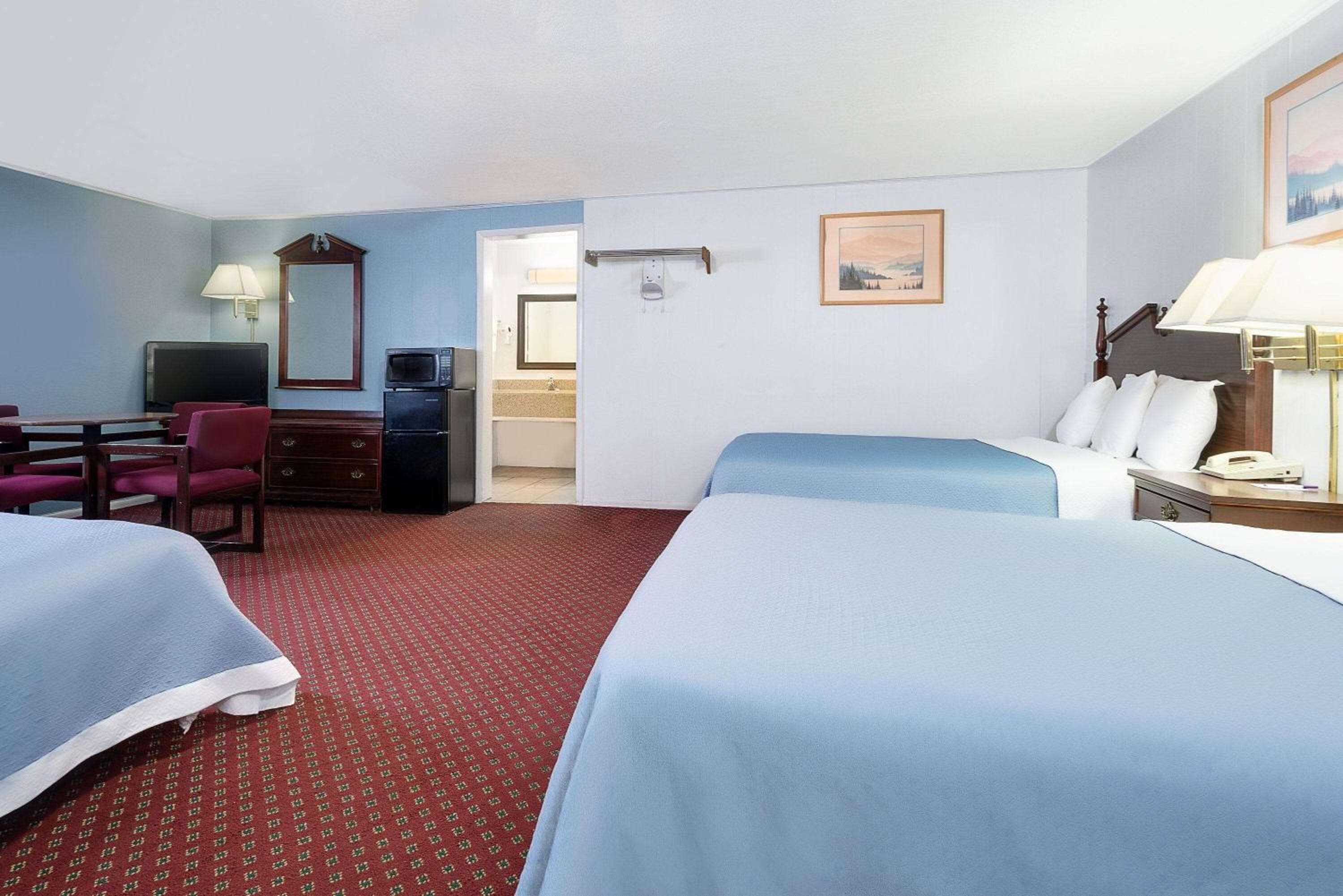 Travelodge by Wyndham Las Vegas NM — 3