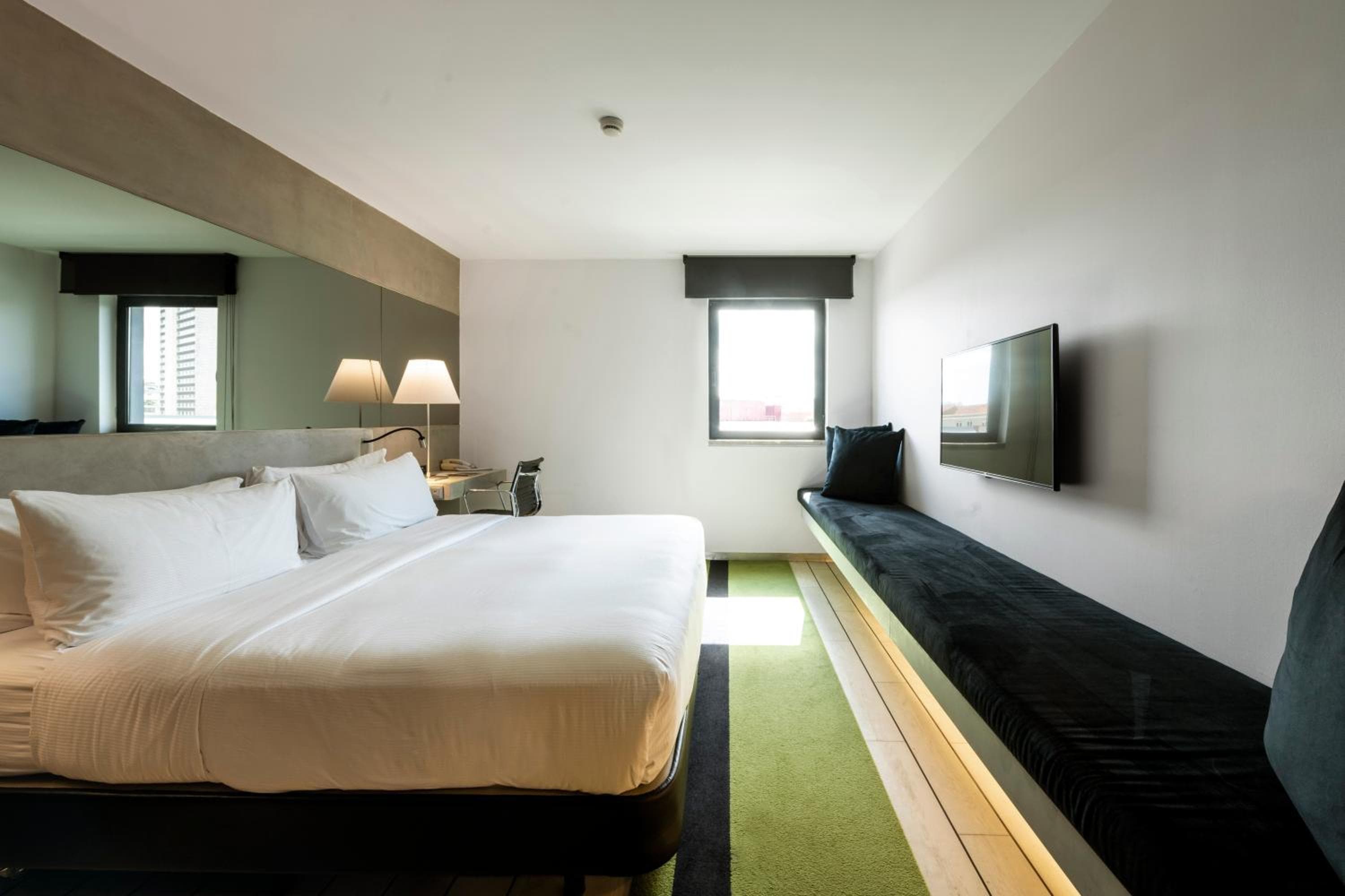 DoubleTree by Hilton Lisbon Fontana Park — 21