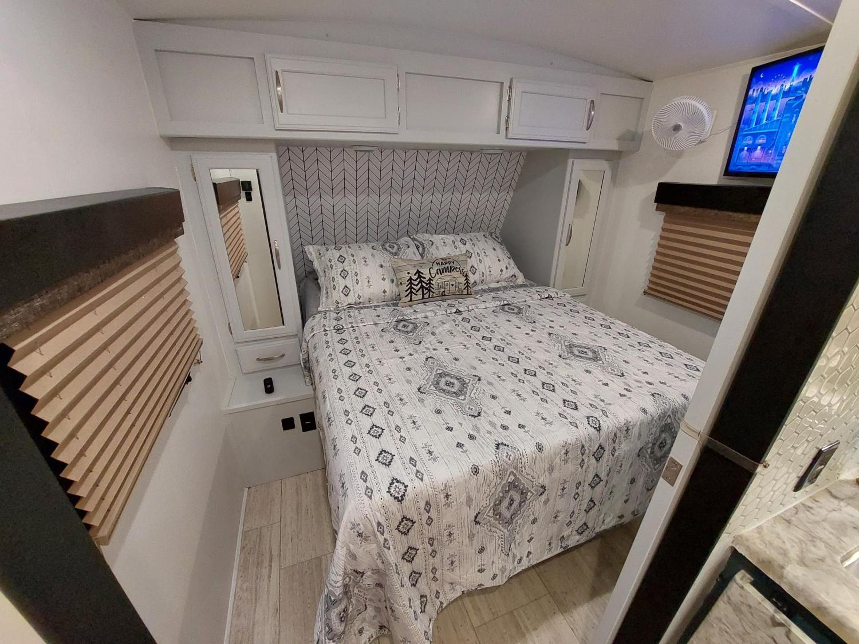 The Torres' Camper Experience! — 4