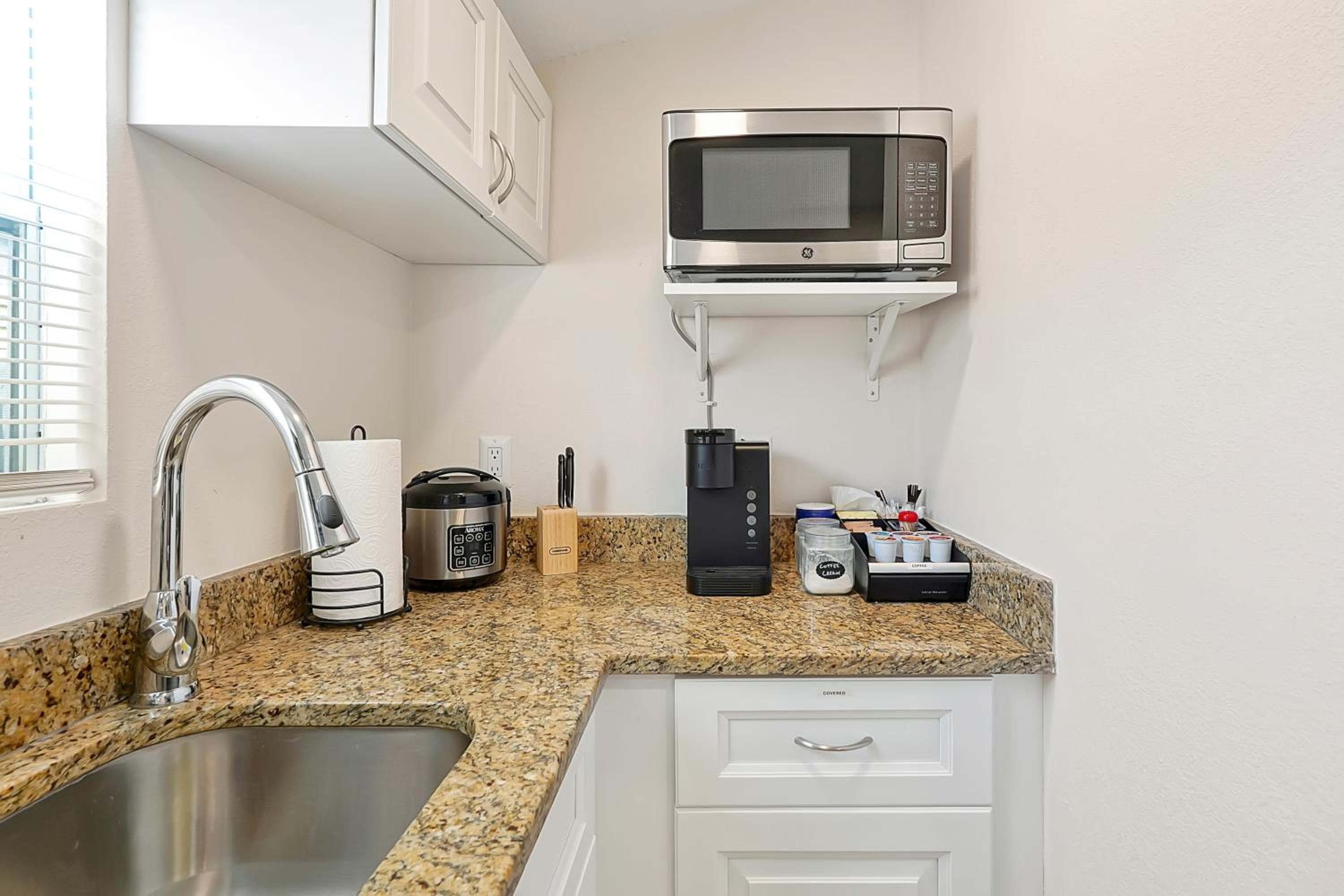 Gemütliches Privatzimmer in Tampa: Villa Romantic. — 7