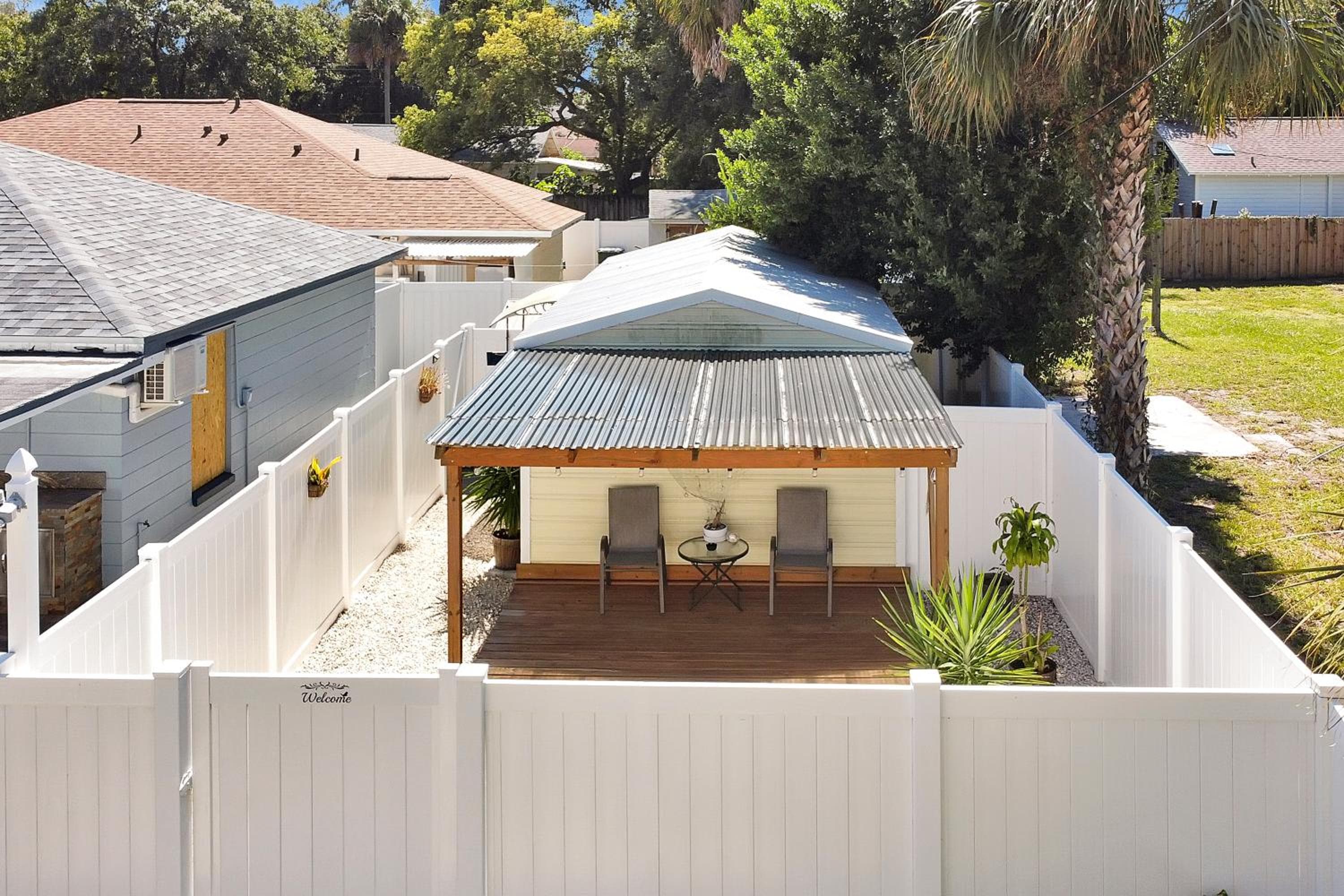 Gemütliches Privatzimmer in Tampa: Villa Romantic. — 16
