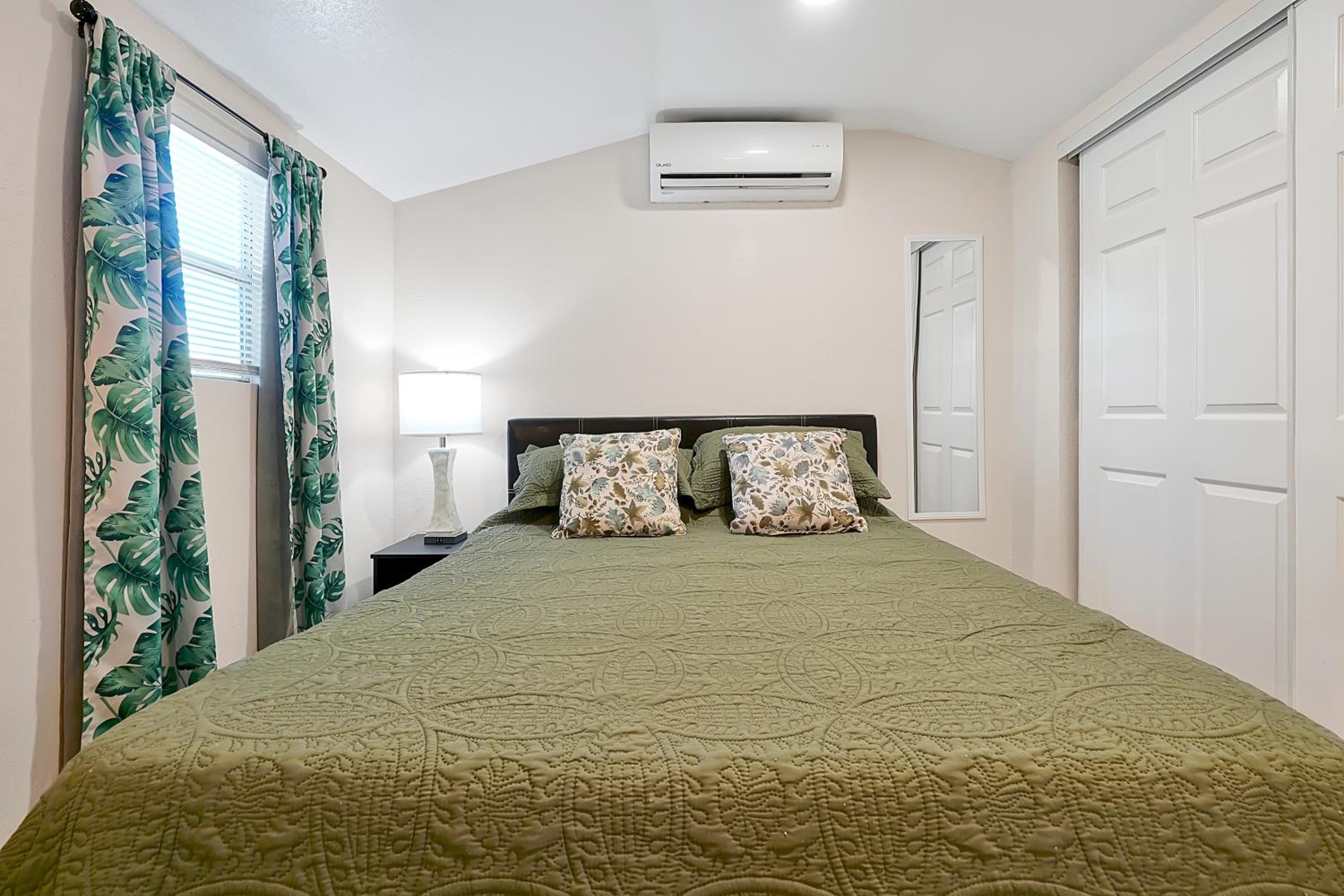 Gemütliches Privatzimmer in Tampa: Villa Romantic. — 3