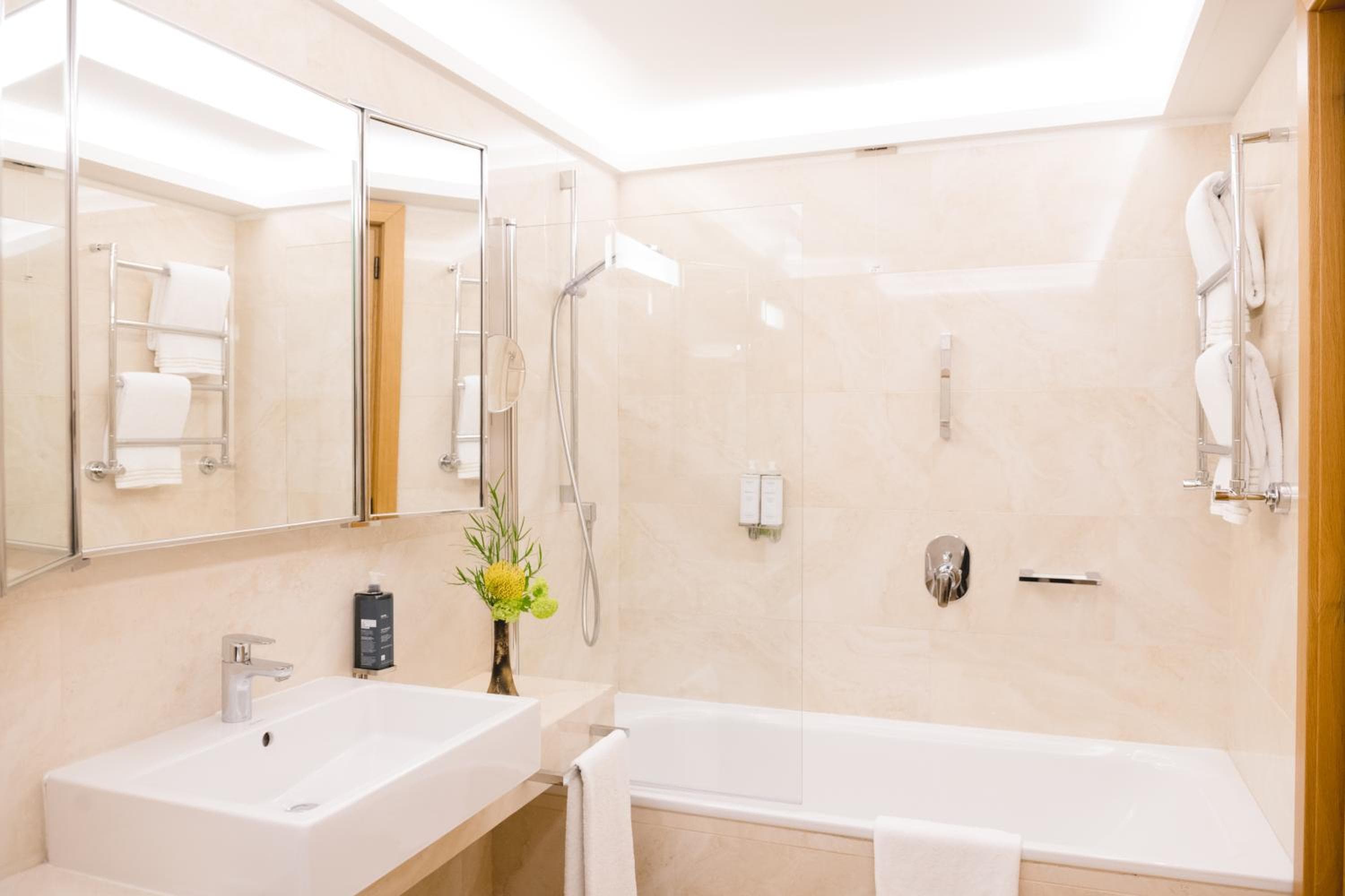 Starhotels Metropole — 23