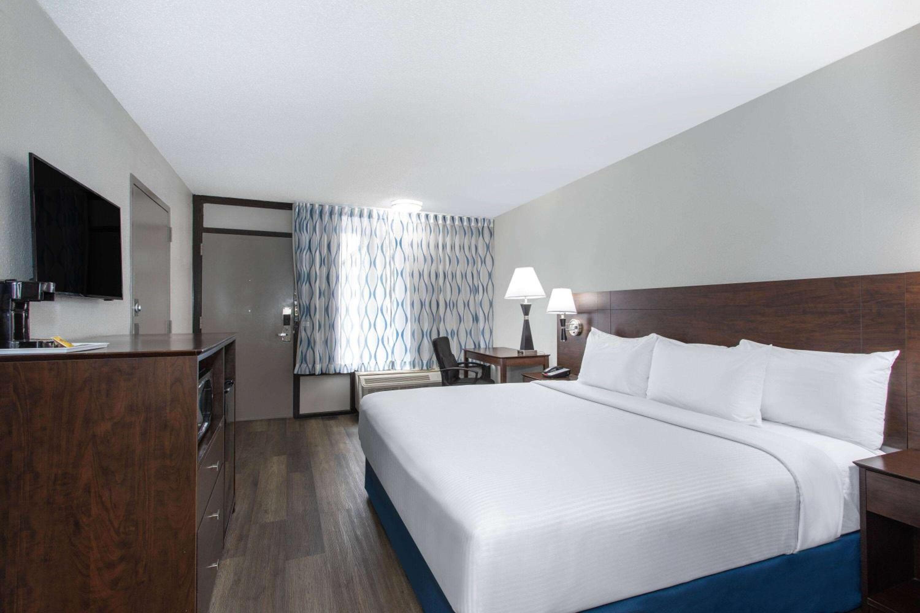 Days Inn by Wyndham Orlando Conv. Center/International Dr — 26