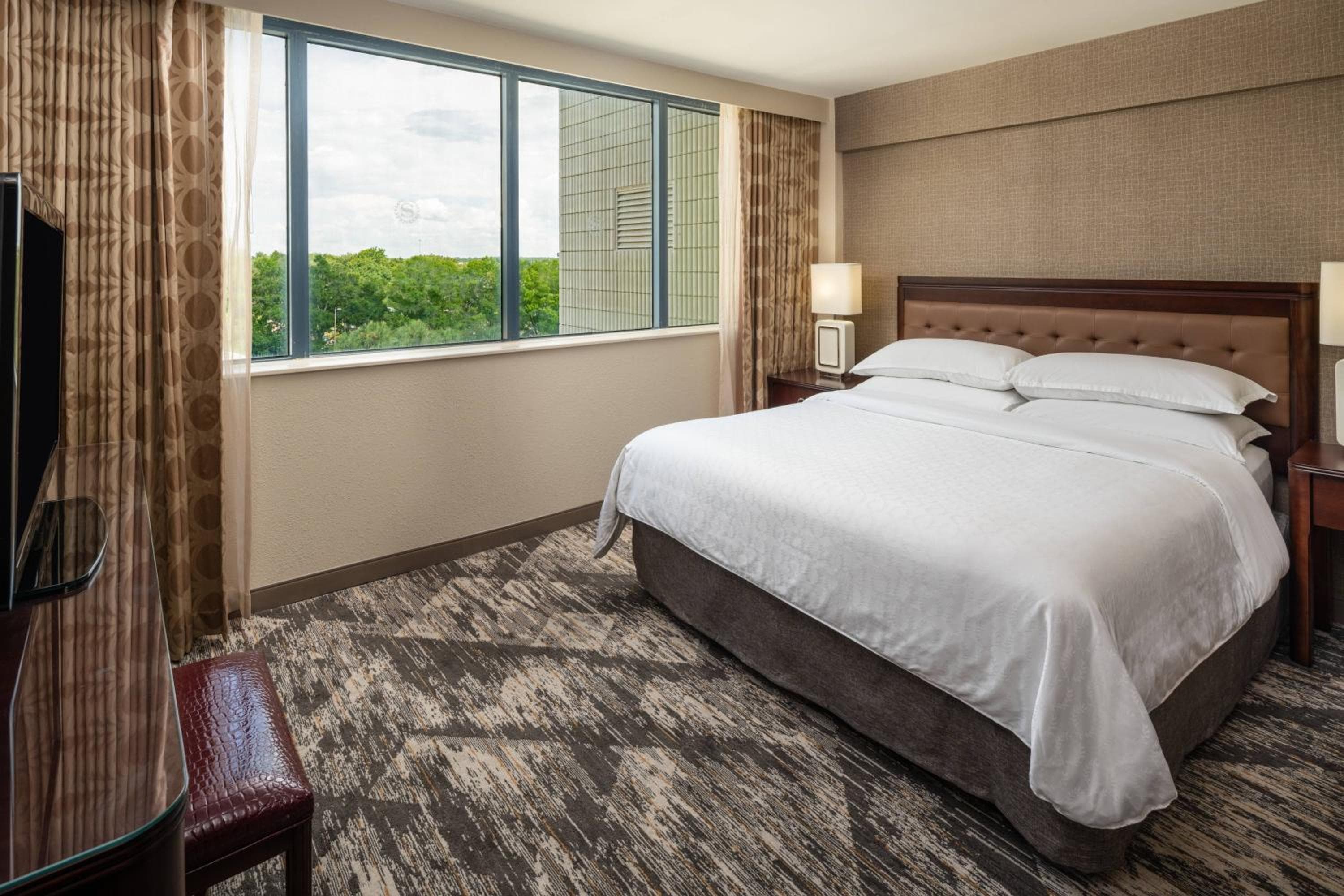 Sheraton Tampa Brandon Hotel — 13