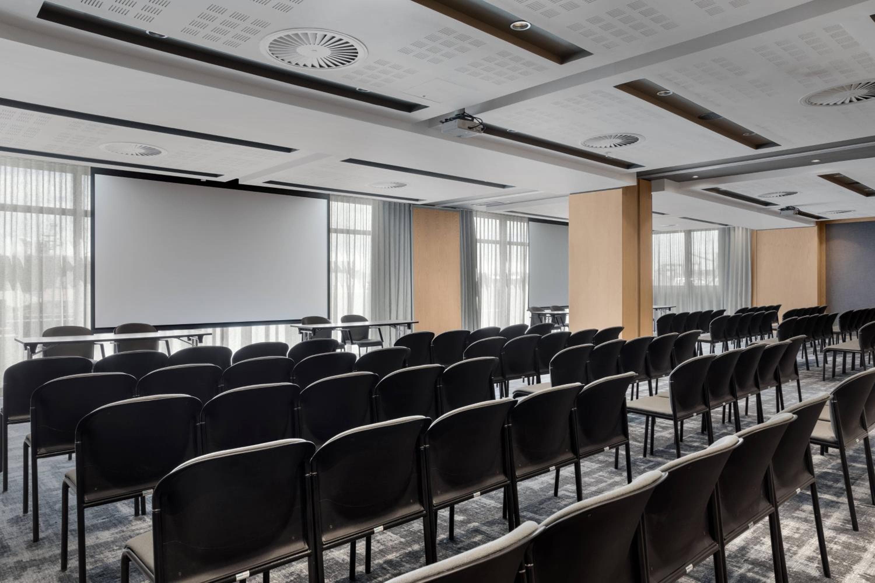 AC Hotel by Marriott Cape Town Waterfront hotel, Dockrail Road, Foreshore, Cape Town, South Africa — photo 57