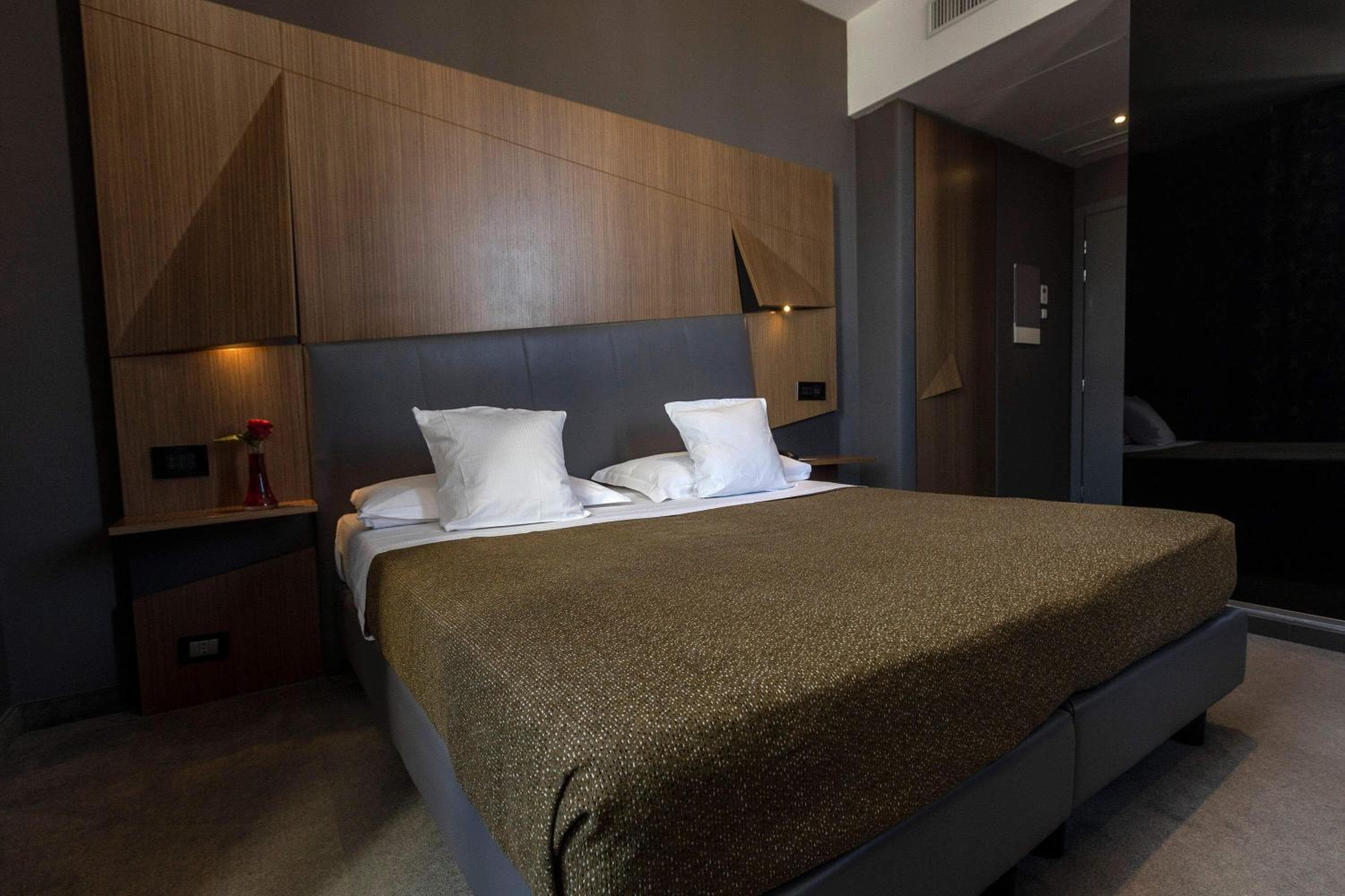 Hotel The Building — 21