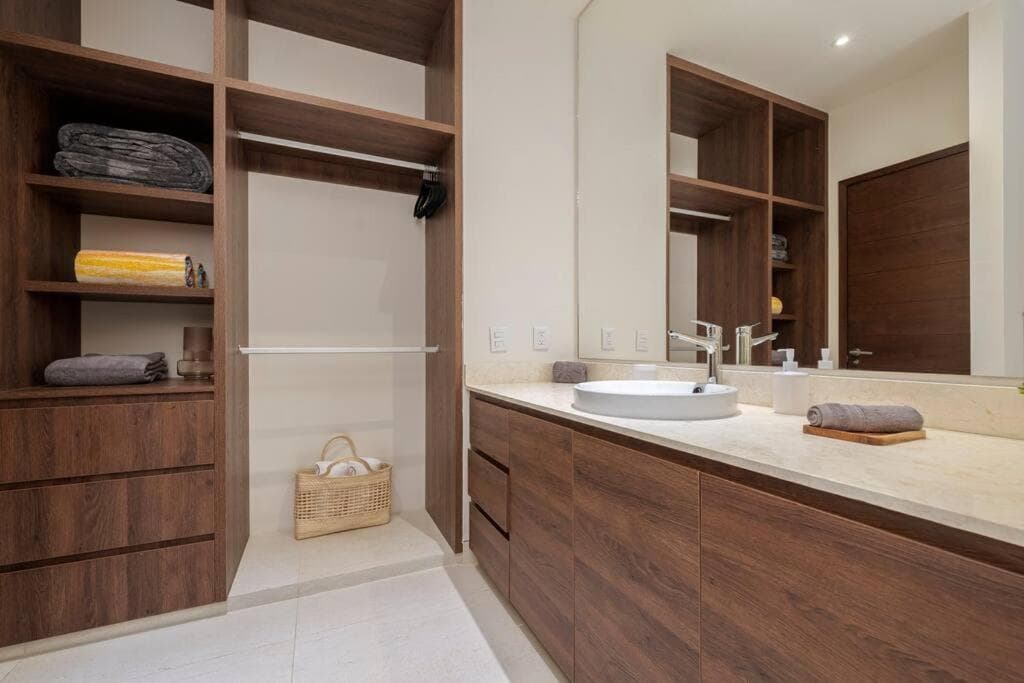 VISTA VELA 3 with 3BR/3Bath Condo — 5