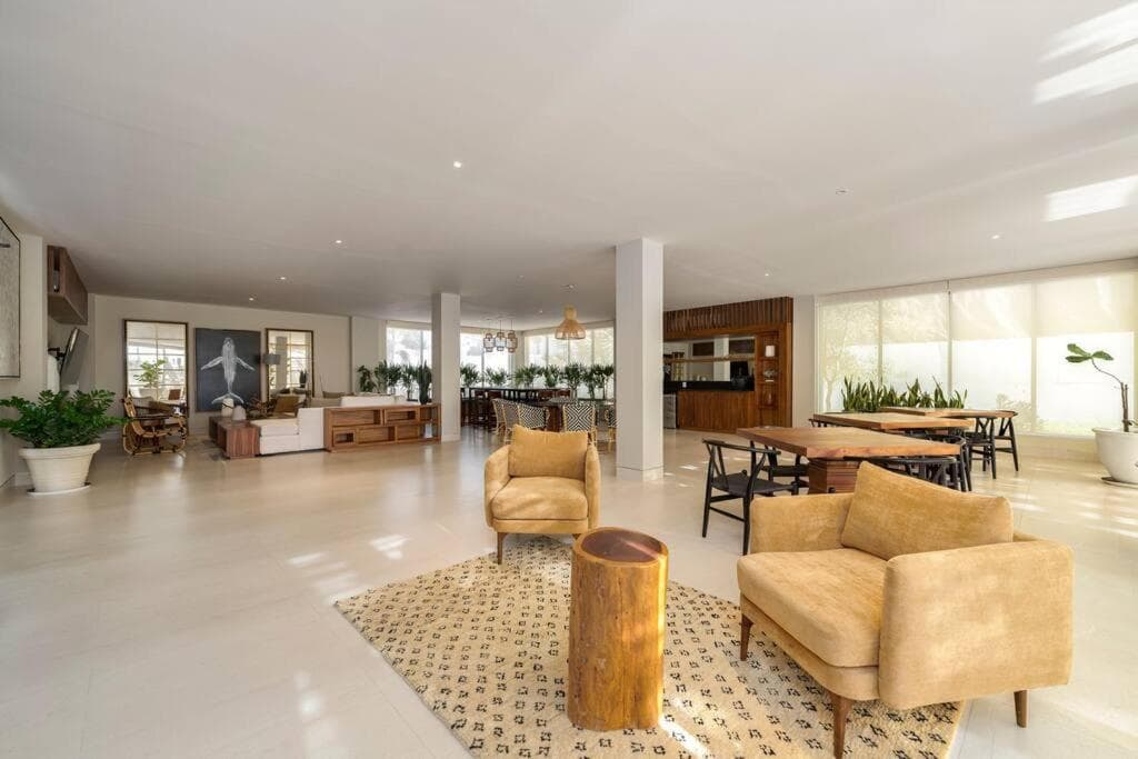 VISTA VELA 3 with 3BR/3Bath Condo — 24
