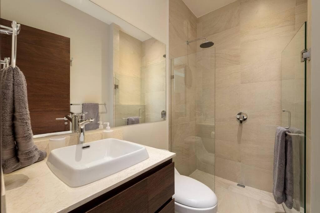 VISTA VELA 3 with 3BR/3Bath Condo — 25