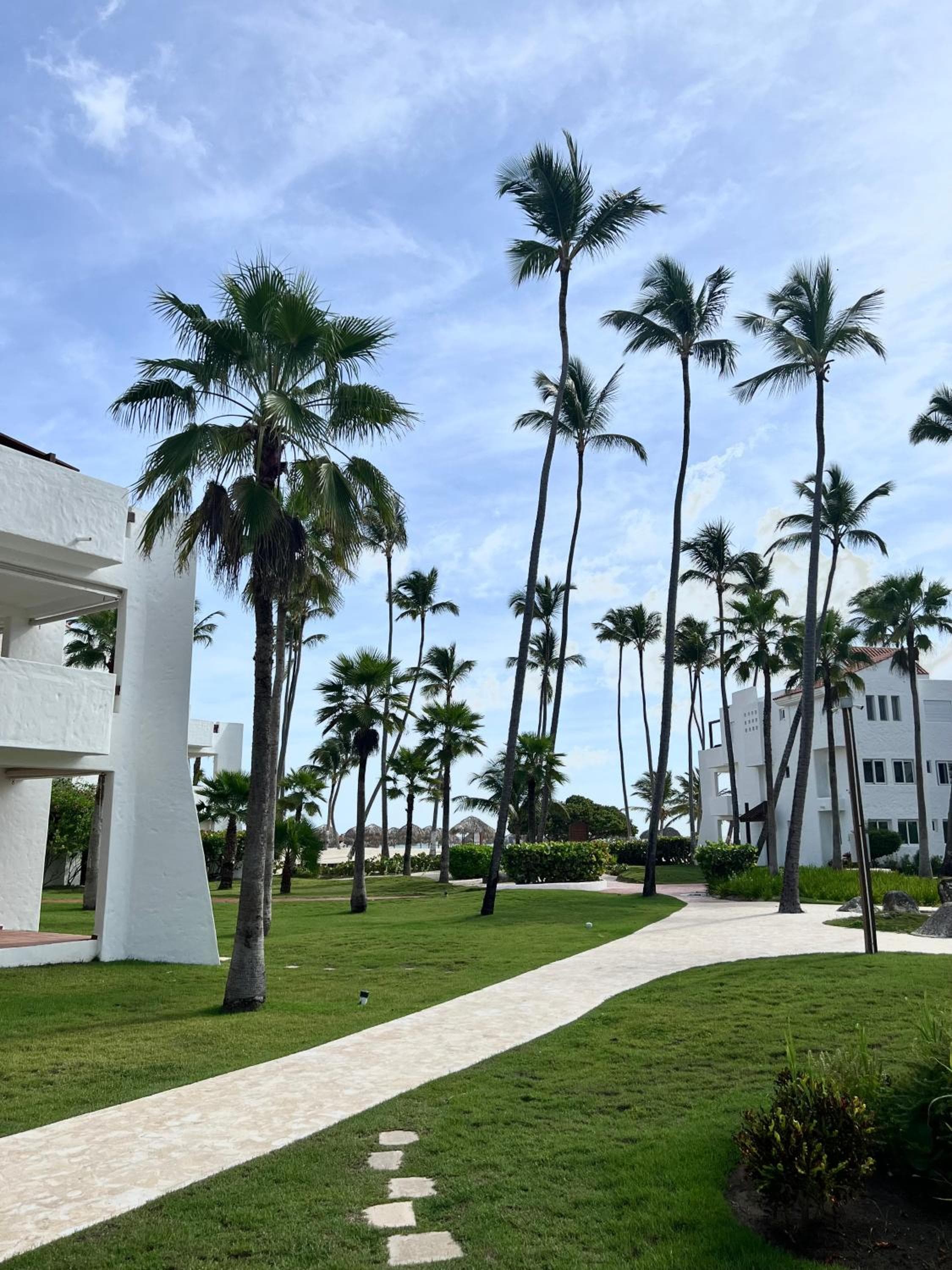 Condominio de 1 dormitorio frente al mar completamente renovado en la comunidad cerrada de Stanza Mare con playa privada, piscina, restaurante y comodidade — 12