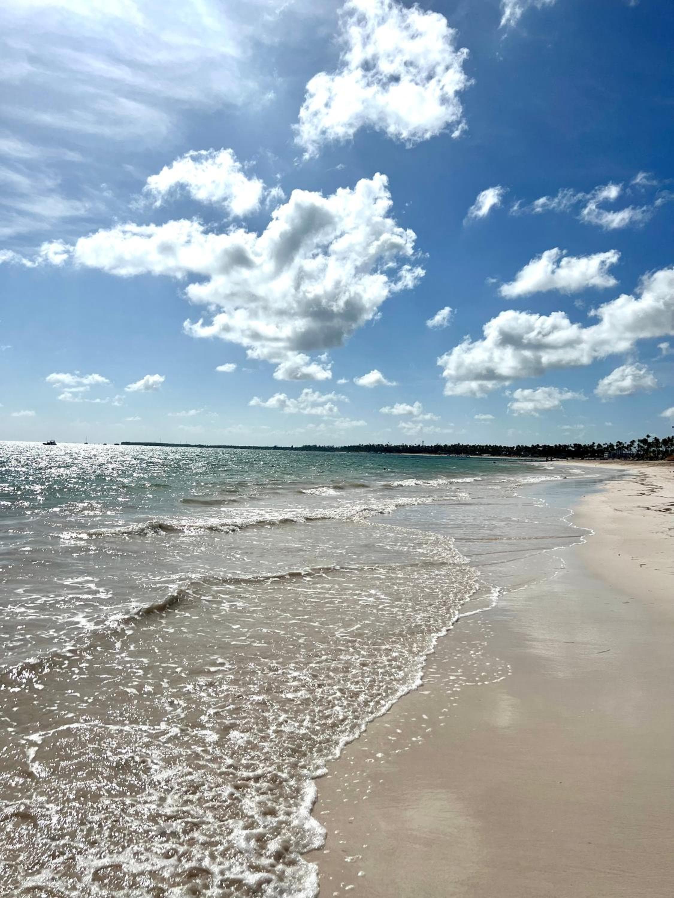 Condominio de 1 dormitorio frente al mar completamente renovado en la comunidad cerrada de Stanza Mare con playa privada, piscina, restaurante y comodidade — 7