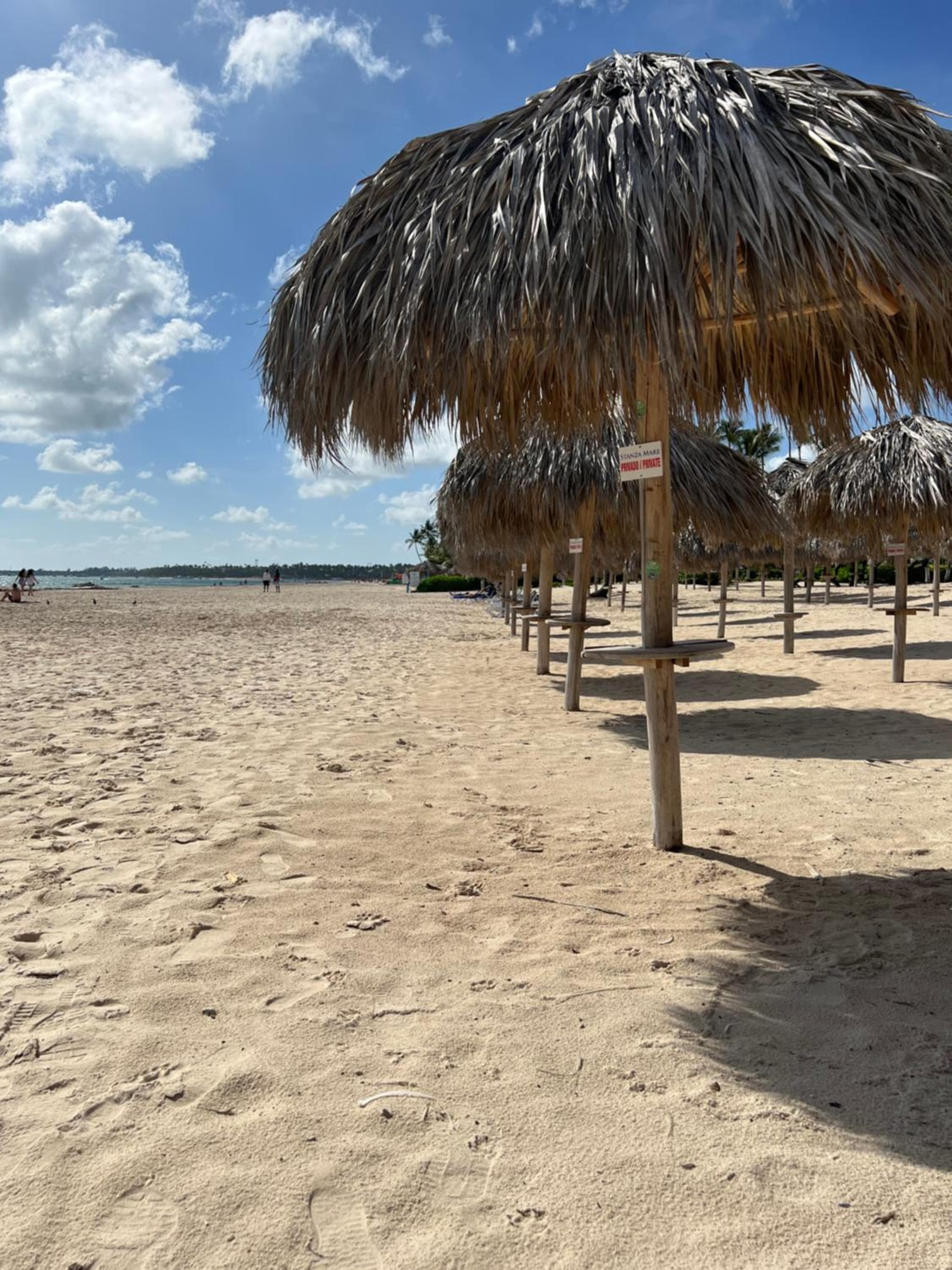 Fully renovated Beachfront 1BR Condo in the gated Stanza Mare community with a private beach, pool, onsite restaurant and modern amenities such as refriger — 13