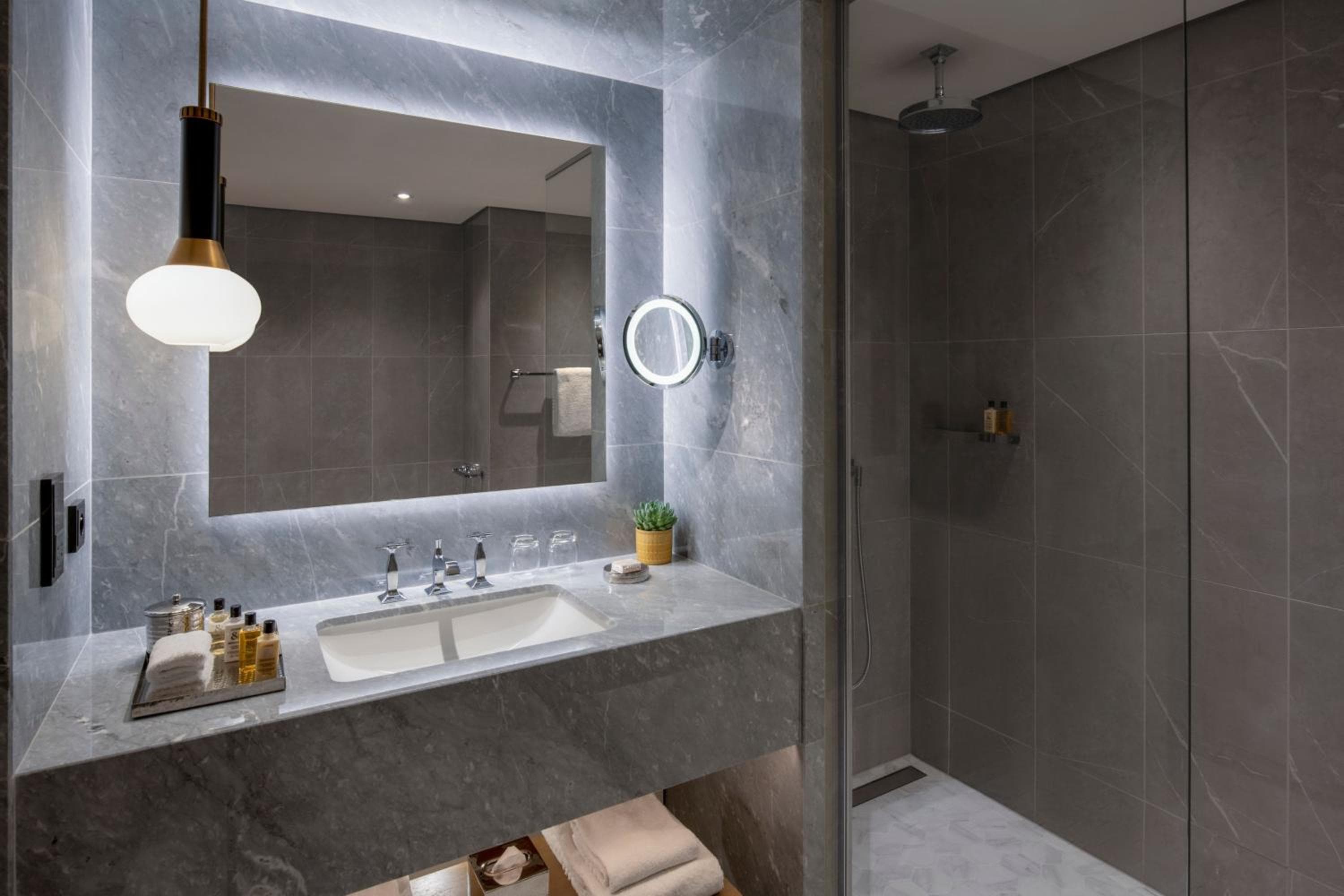 Hotel Marriott Champs Elysees di Parigi — 30