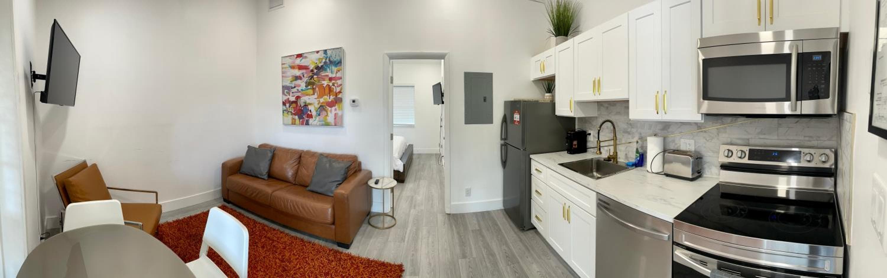 Modern Riverview Apartments — 16