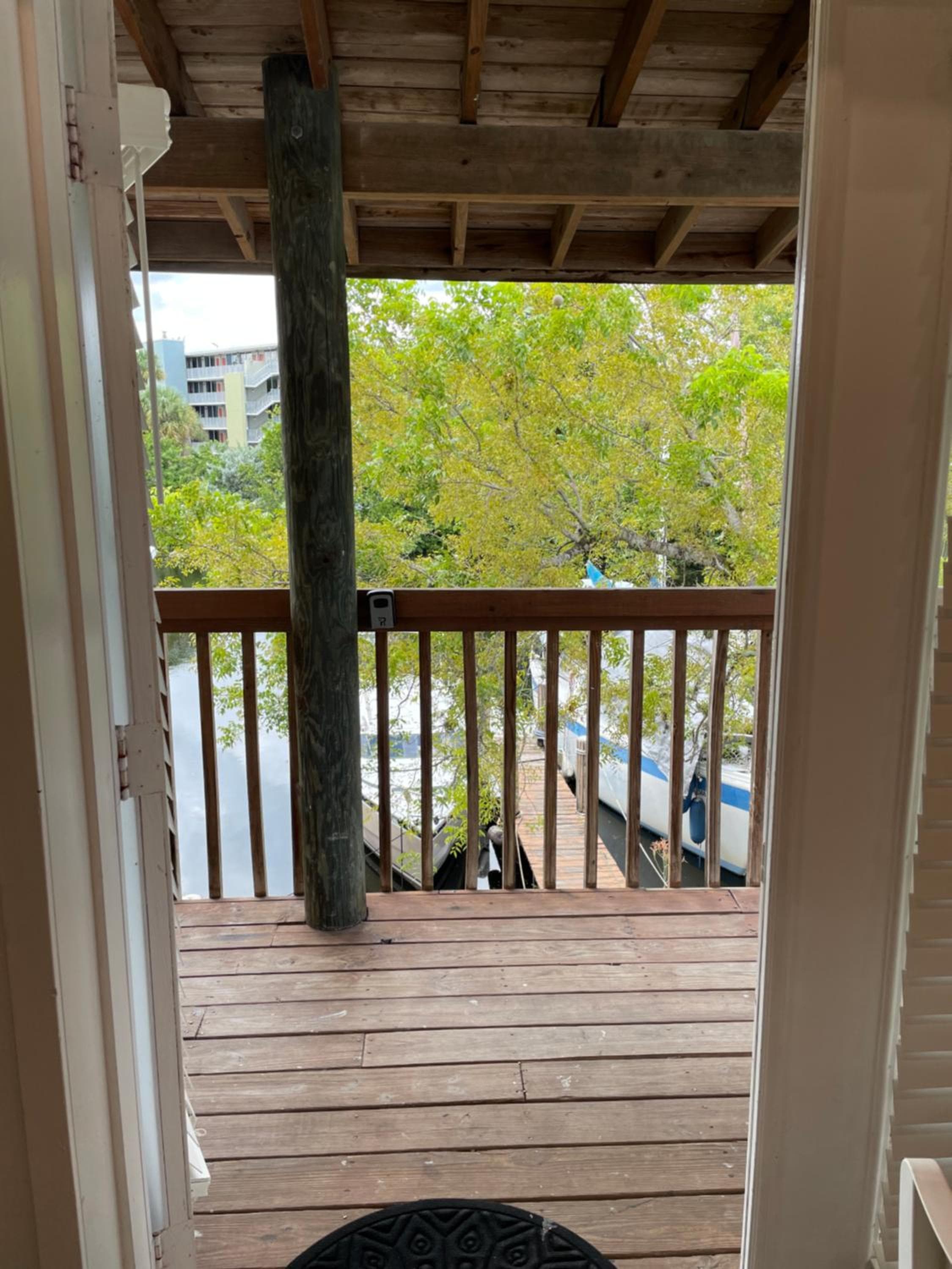 Modern Riverview Apartments — 1