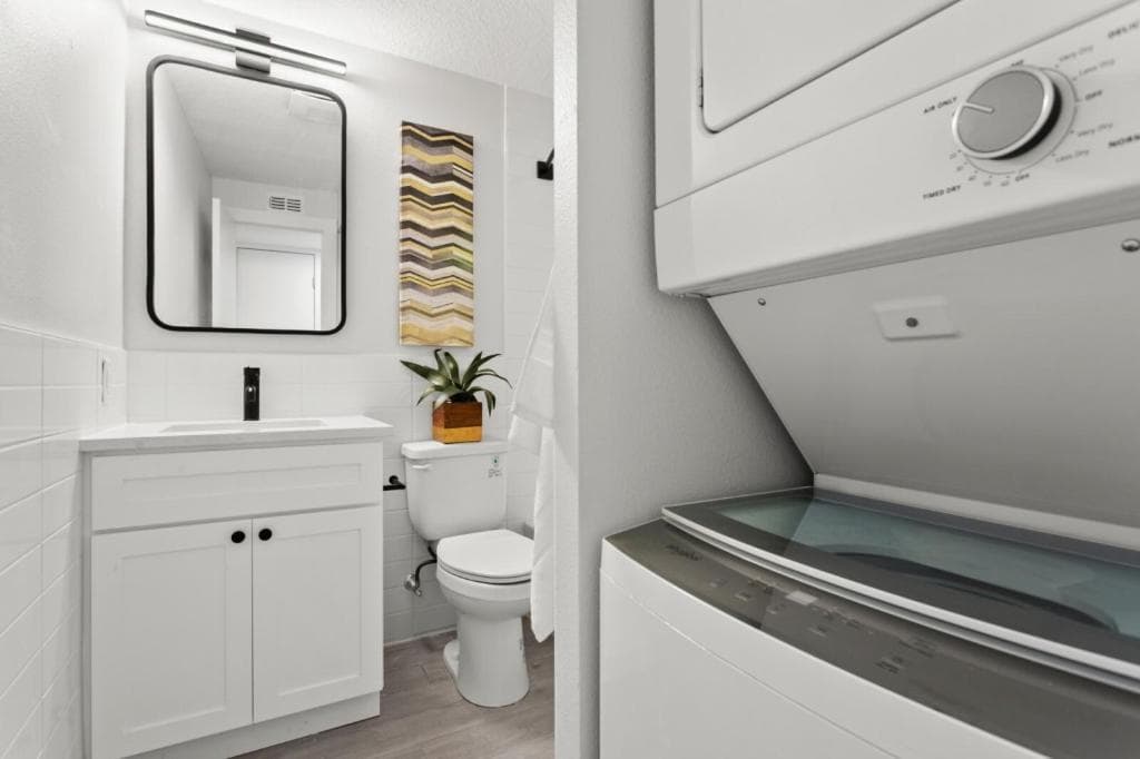 UNIVERSITY SERENITY SUITES — 20