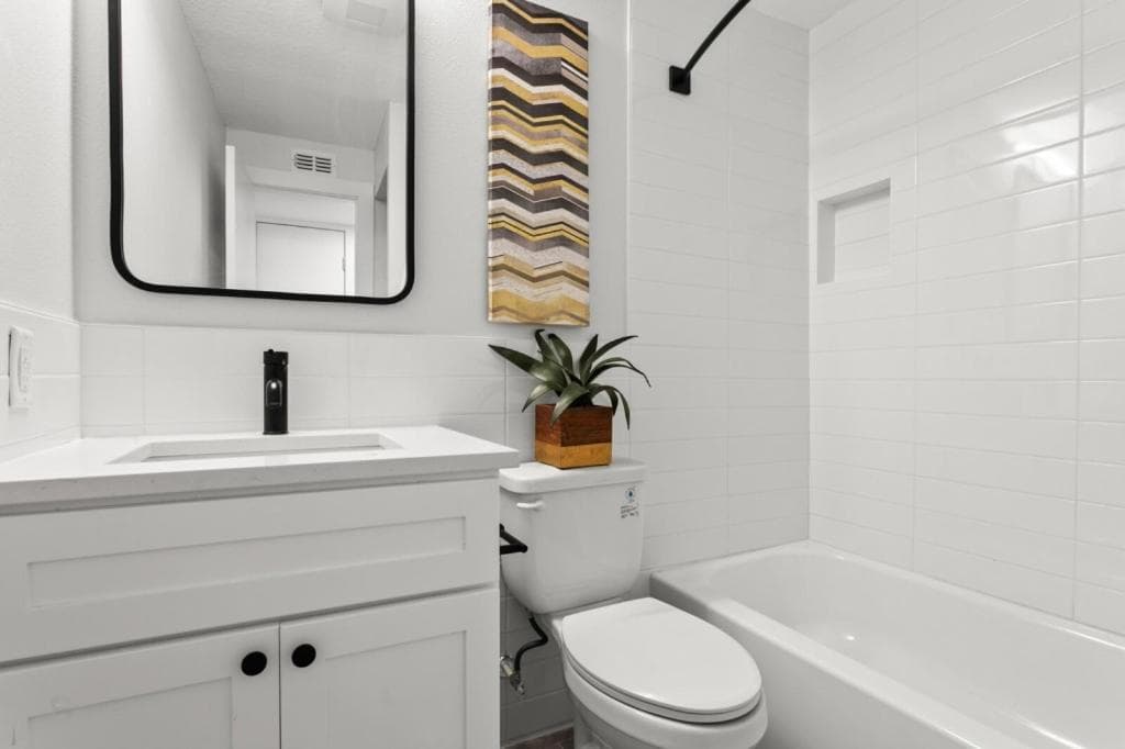 UNIVERSITY SERENITY SUITES — 28