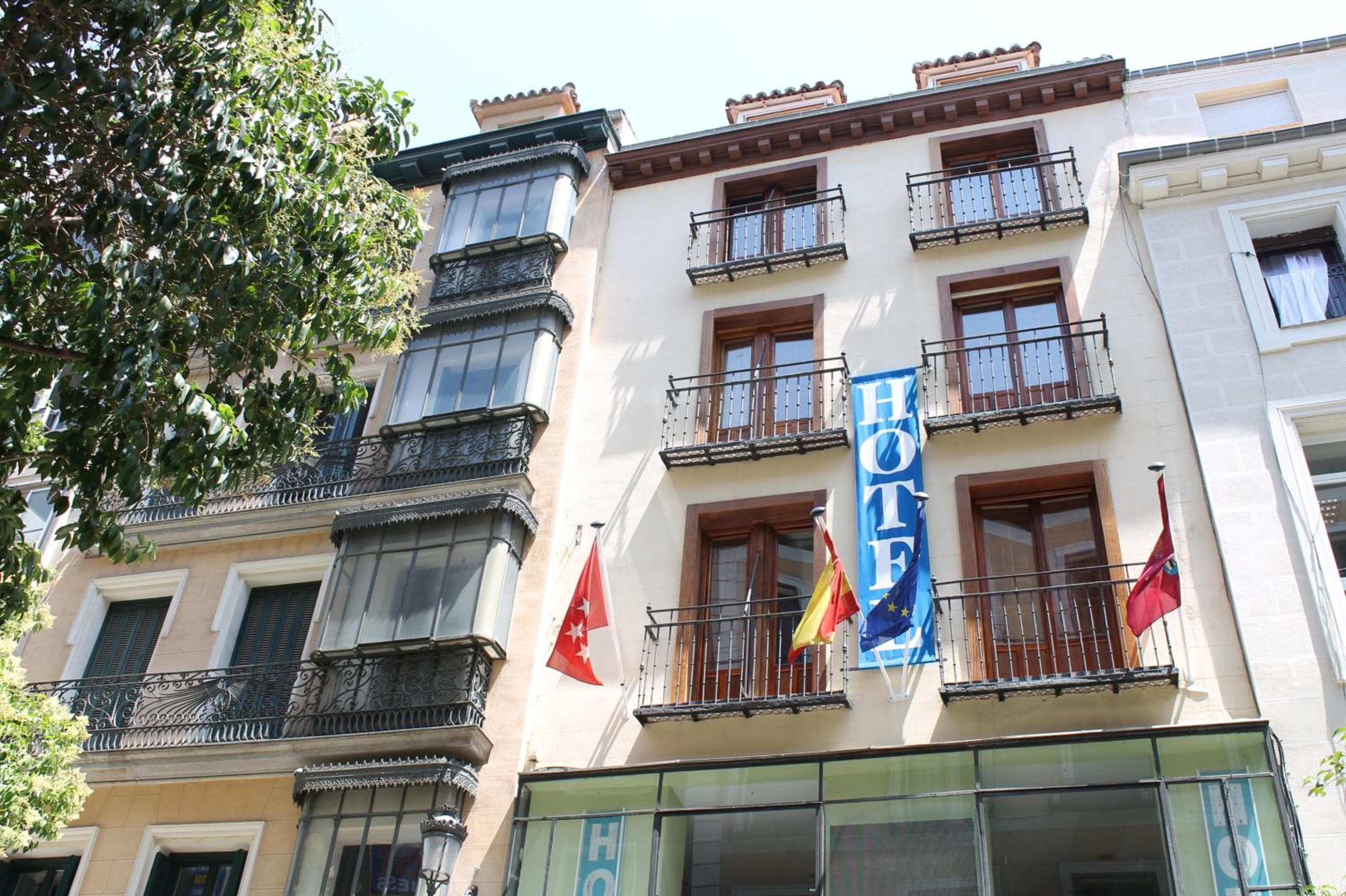 Hotel Mirador Puerta del Sol — 3