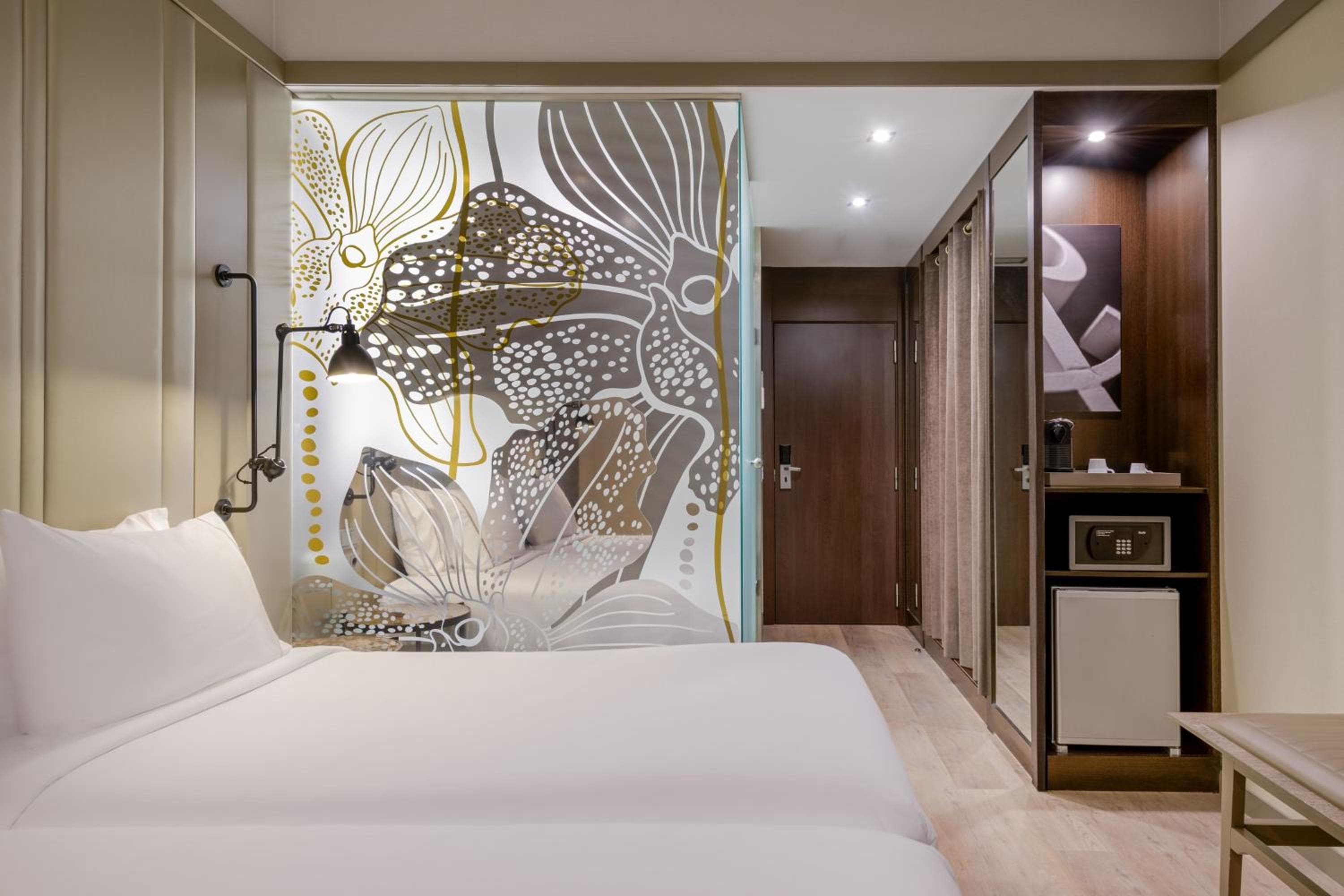 AC Hotel Recoletos by Marriott — 8