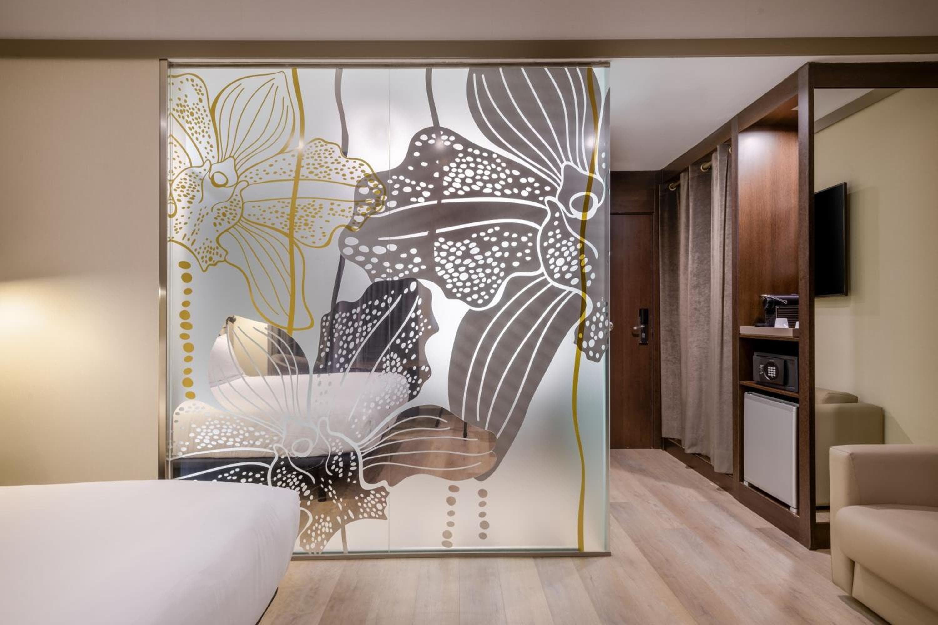 AC Hotel Recoletos by Marriott — 16