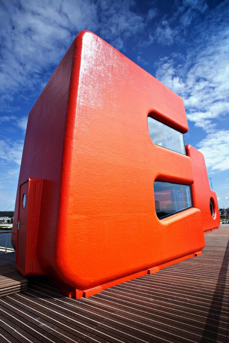 Botel — 20