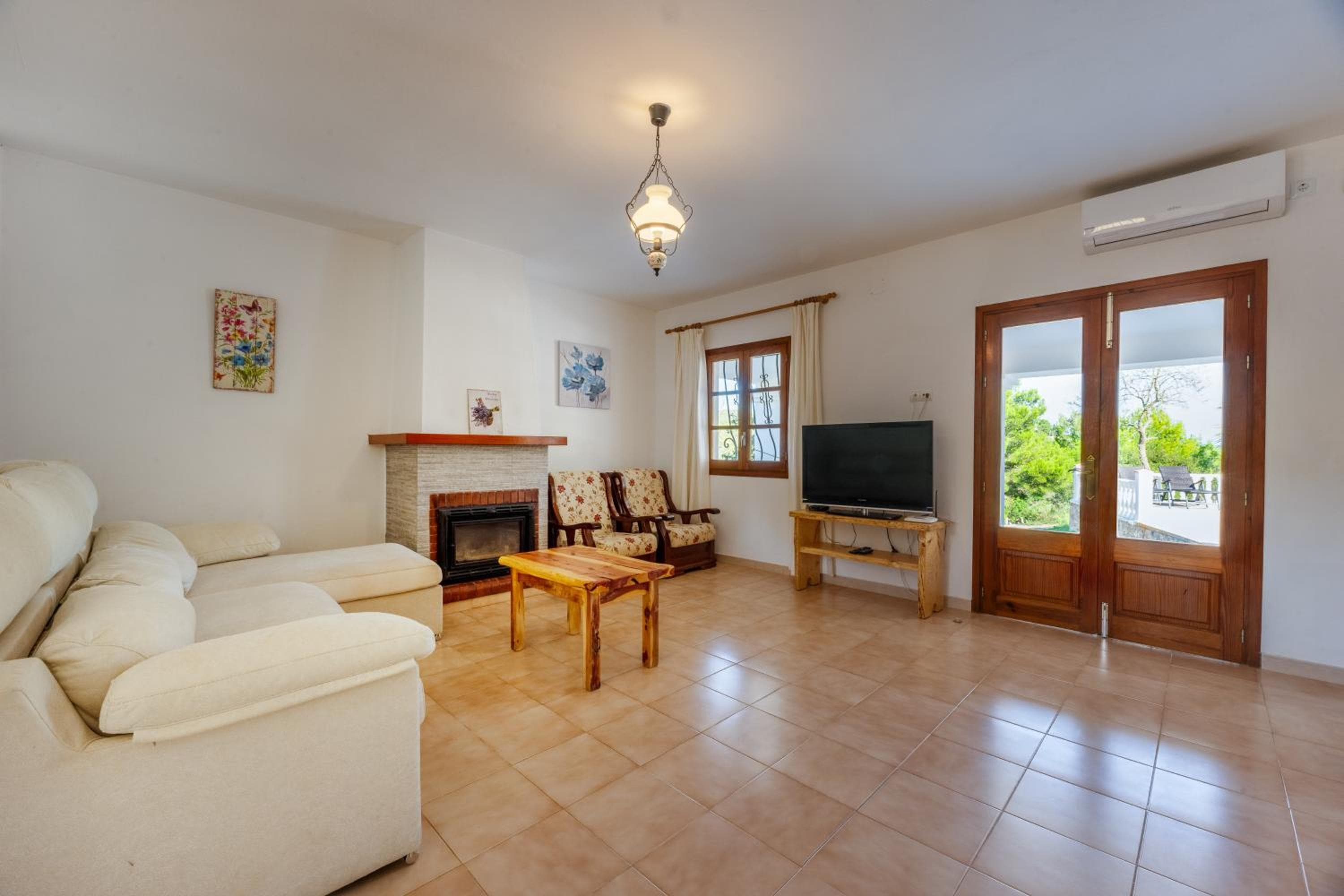 VILLA GRANDE PARADISO — 4