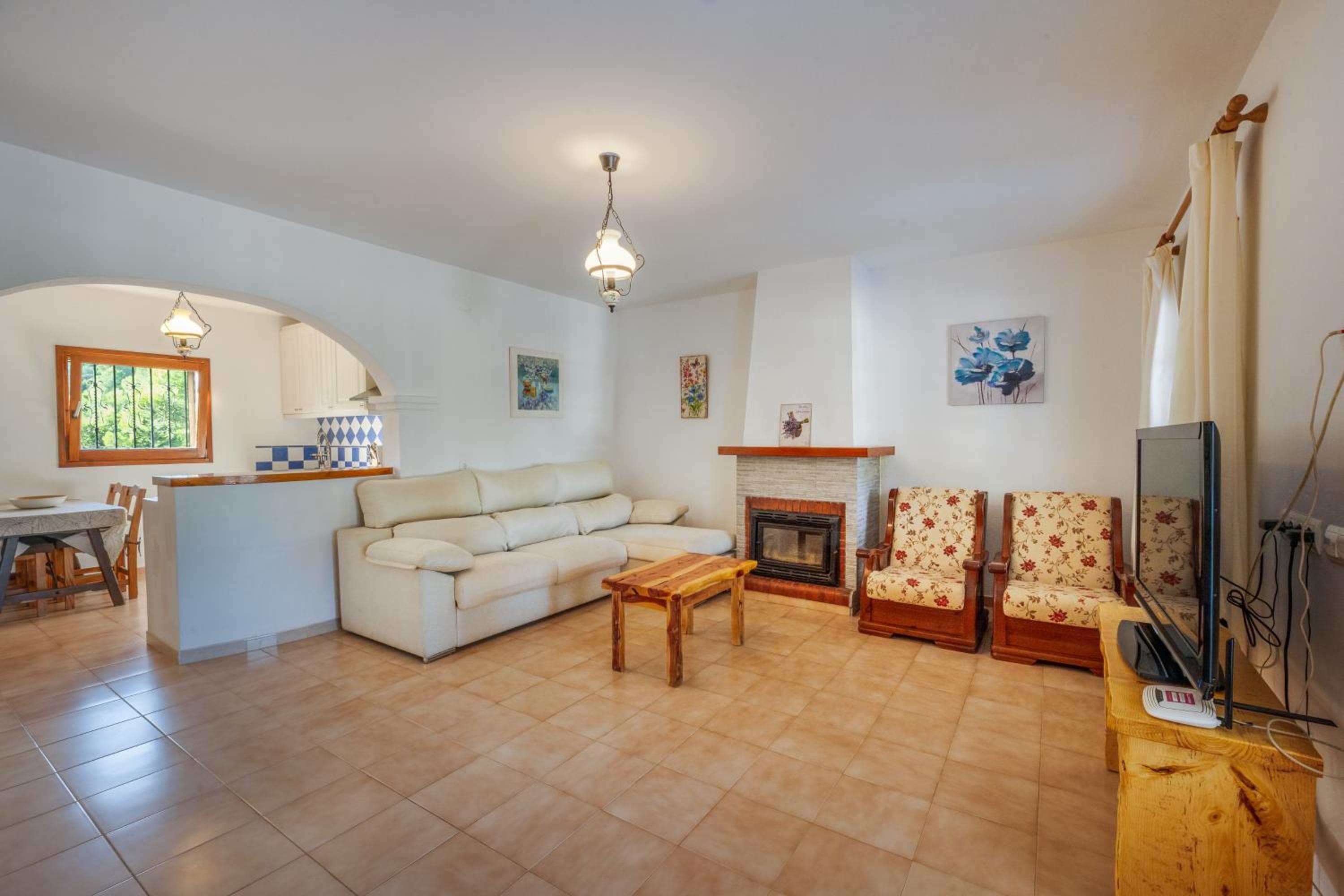 VILLA GRANDE PARADISO — 3