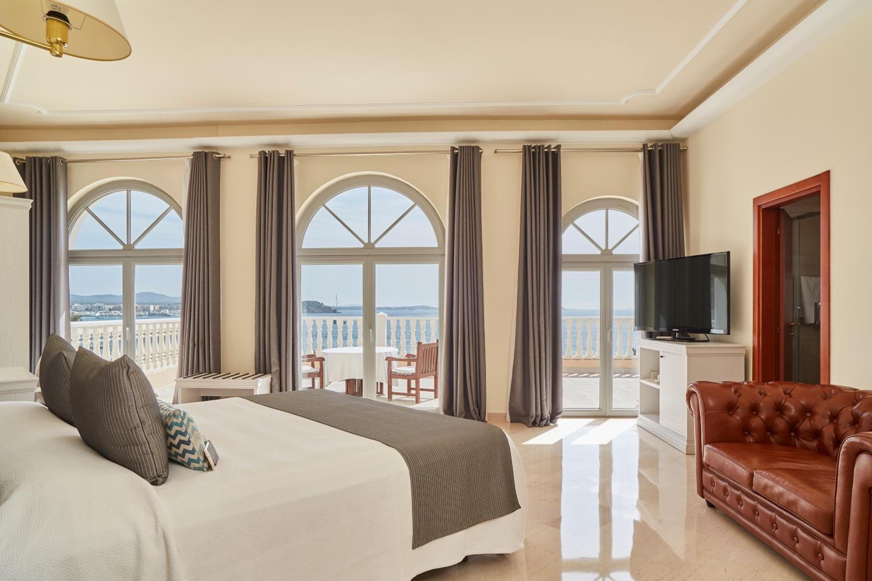 Grand Hotel Palladium Santa Eulalia del Rio — 25