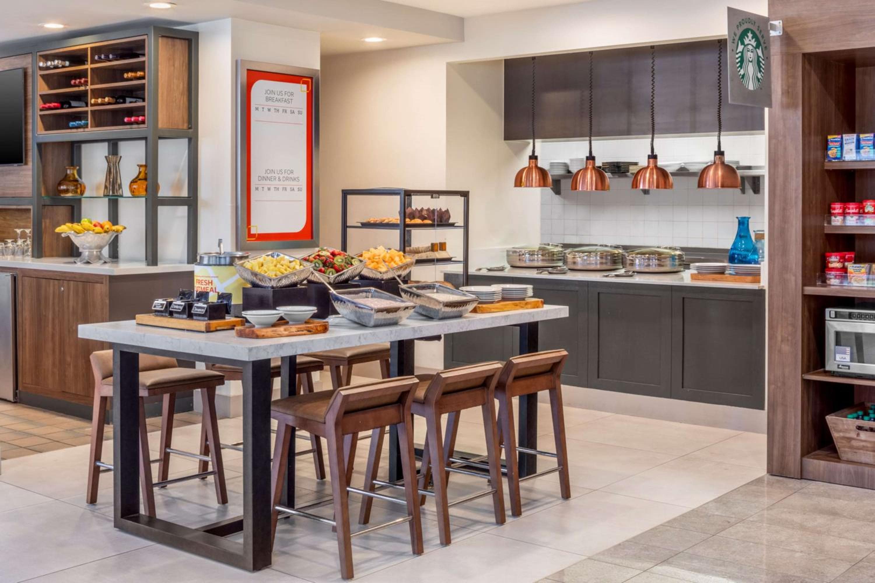 Hilton Garden Inn Miami Airport West — 8